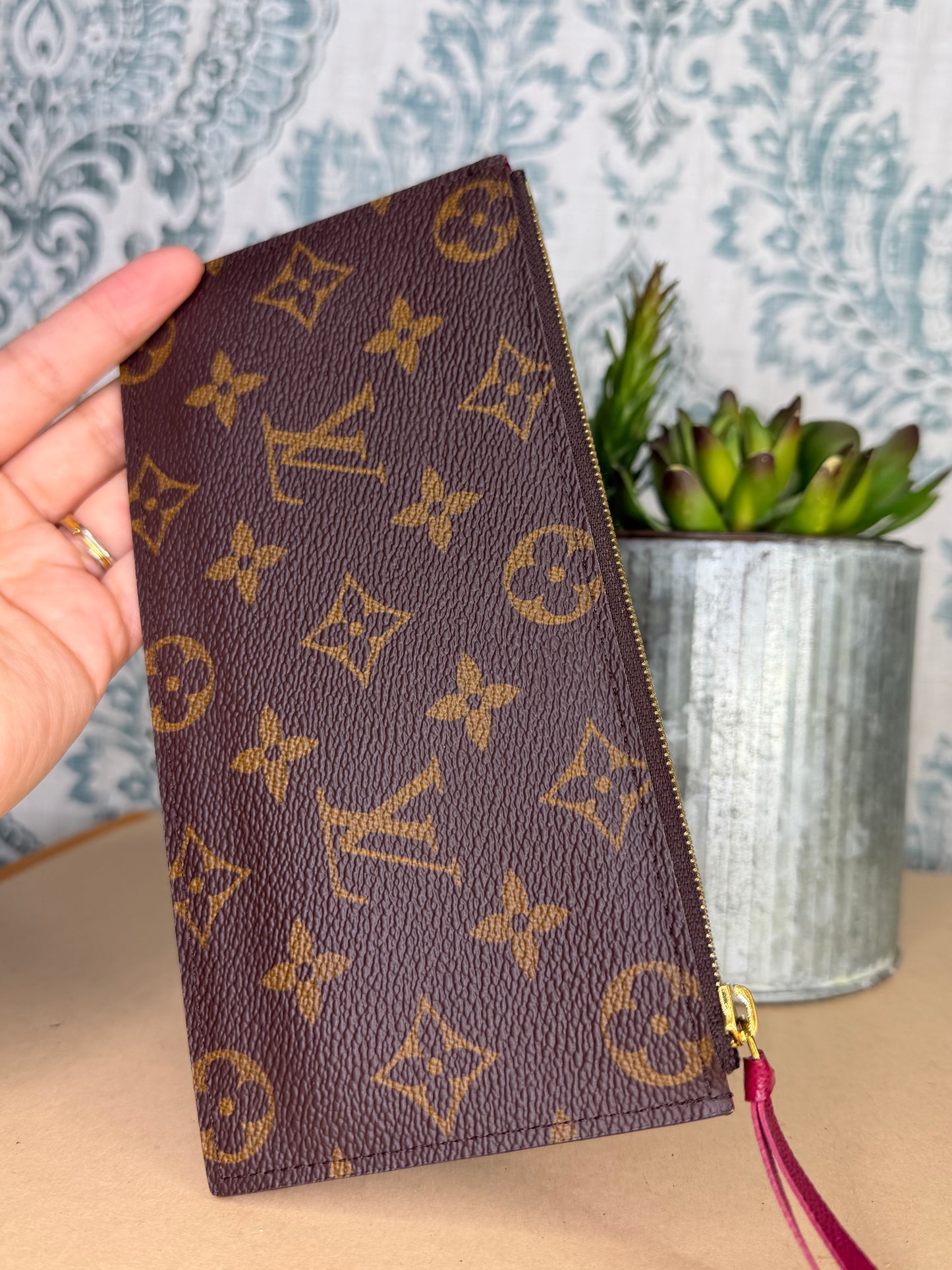 Louis Vuitton Felicie Zip Insert Fuschia