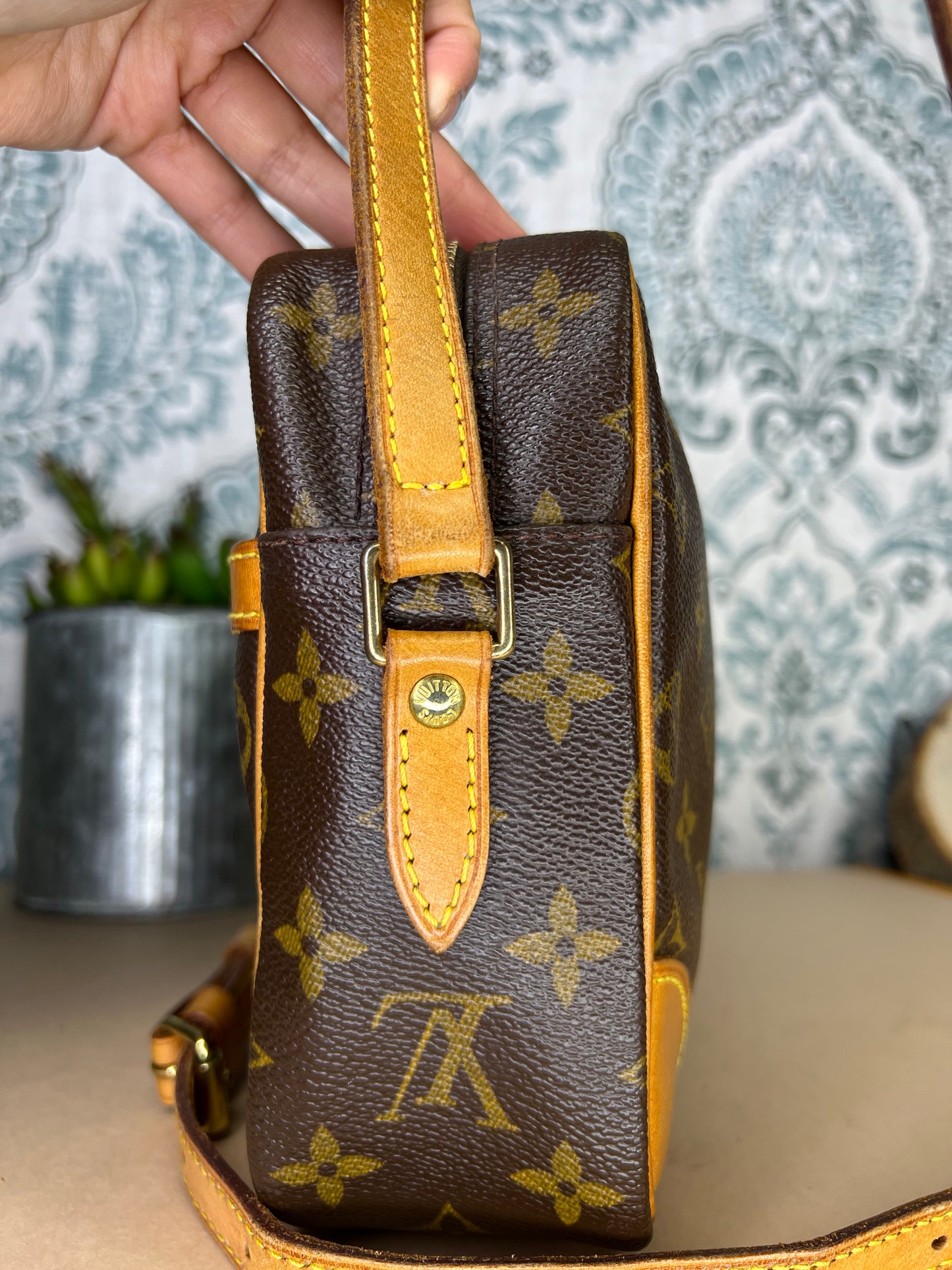 Louis Vuitton Trocadero 27