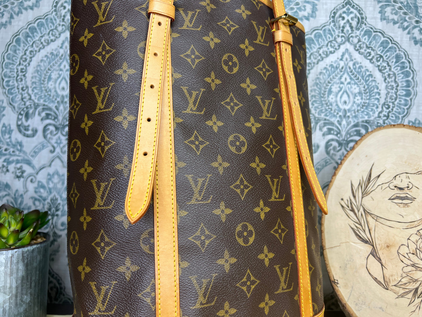 Louis Vuitton Bucket GM