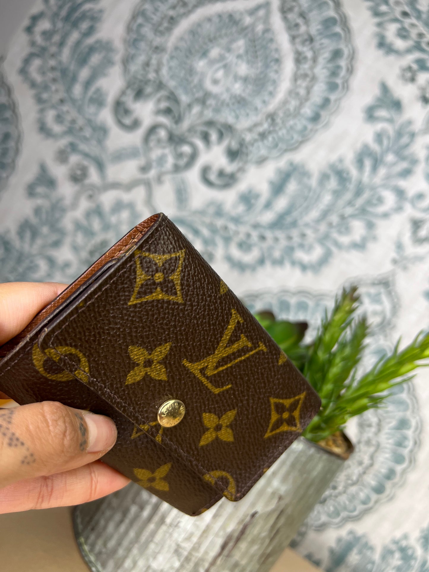 Louis Vuitton 6 Key Holder