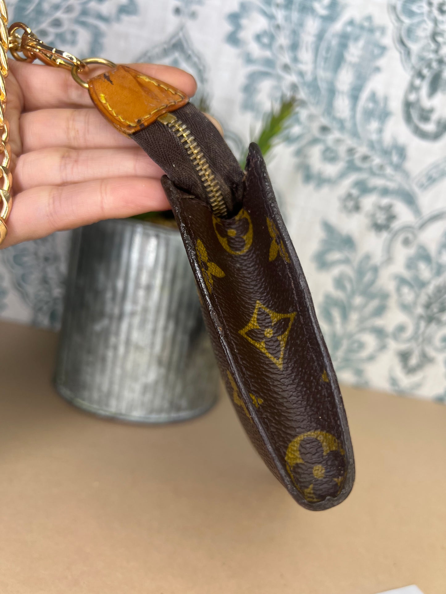 Louis Vuitton Bucket PM Pouch