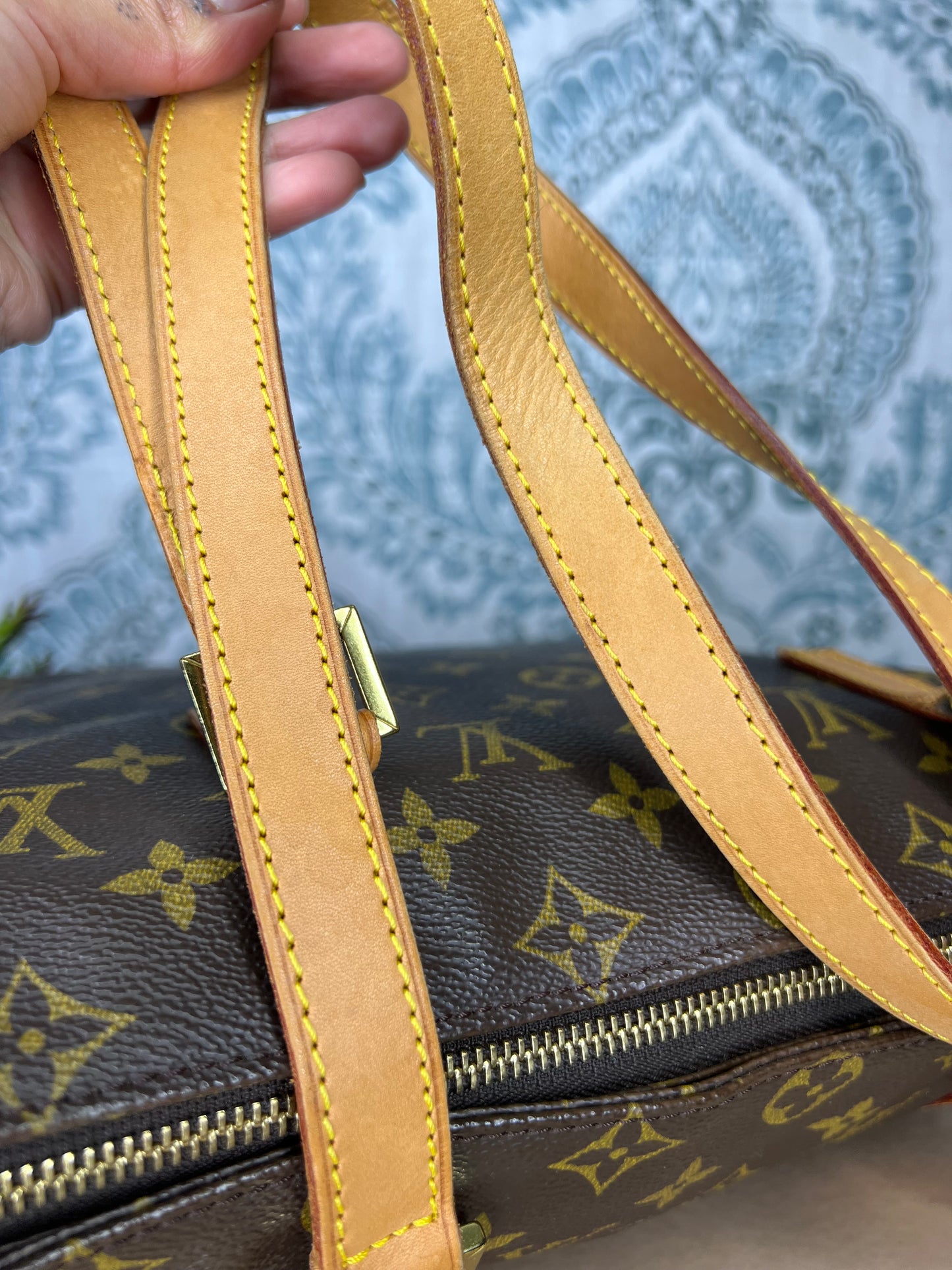 Louis Vuitton Cabas Mezzo