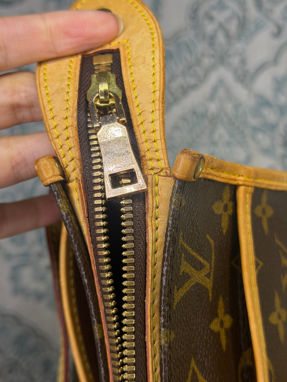 Louis Vuitton Popincourt Long