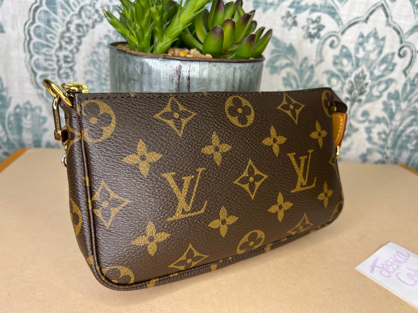 Louis Vuitton Monogram Bucket Pochette