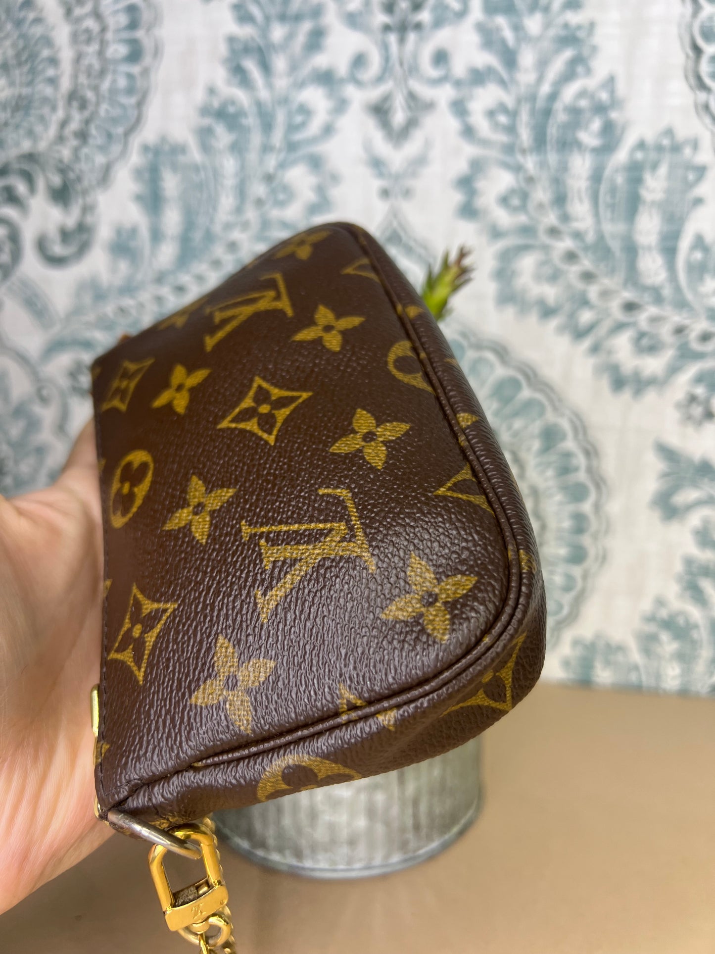 Louis Vuitton Mini Pochette