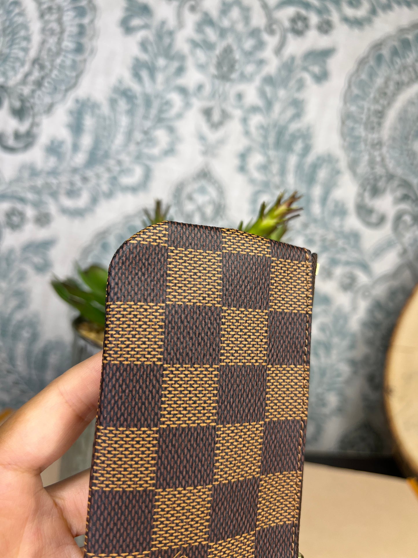 Louis Vuitton Damier Ebene Key Cles