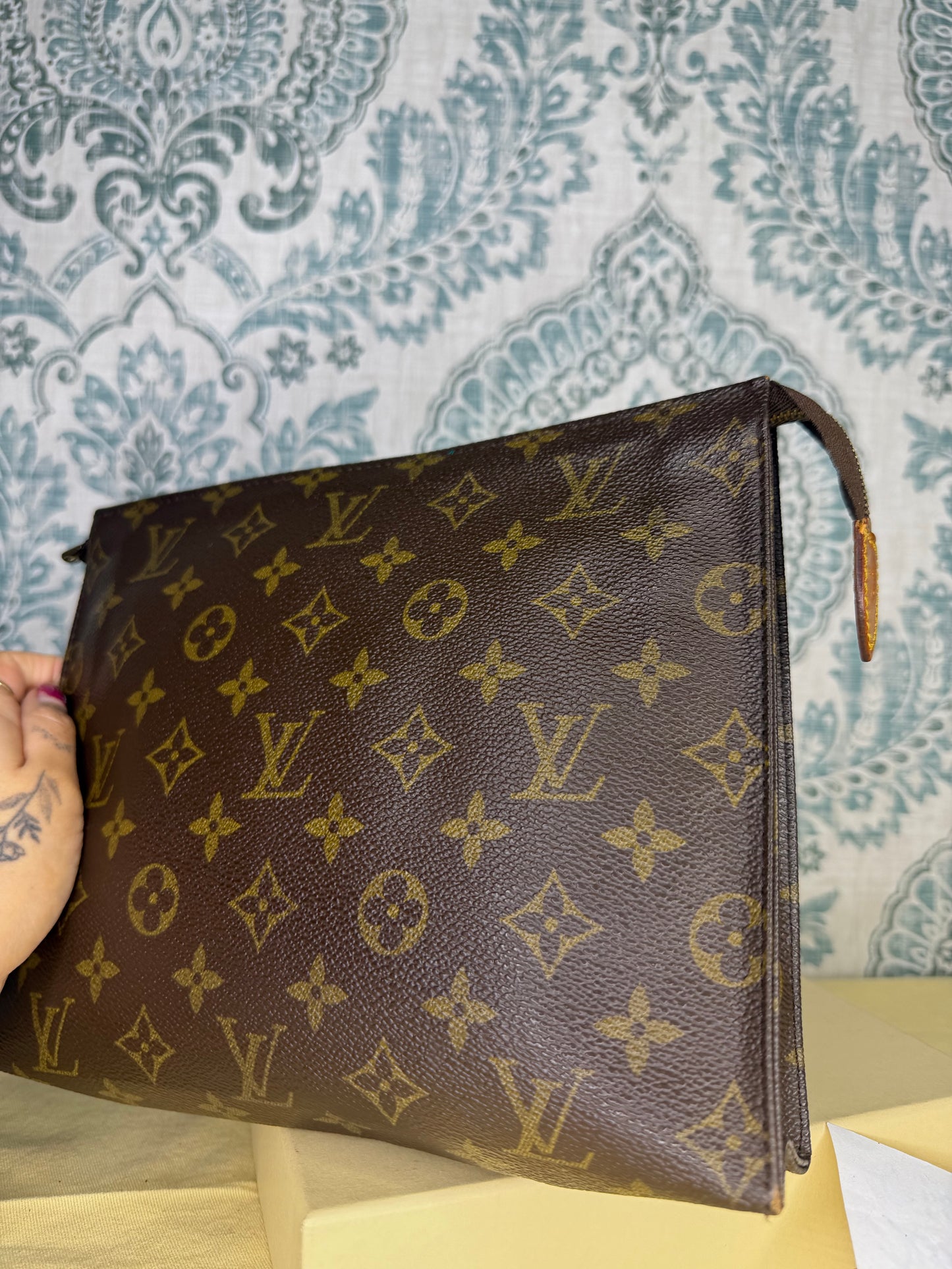 Louis Vuitton Monogram Toiletry 26