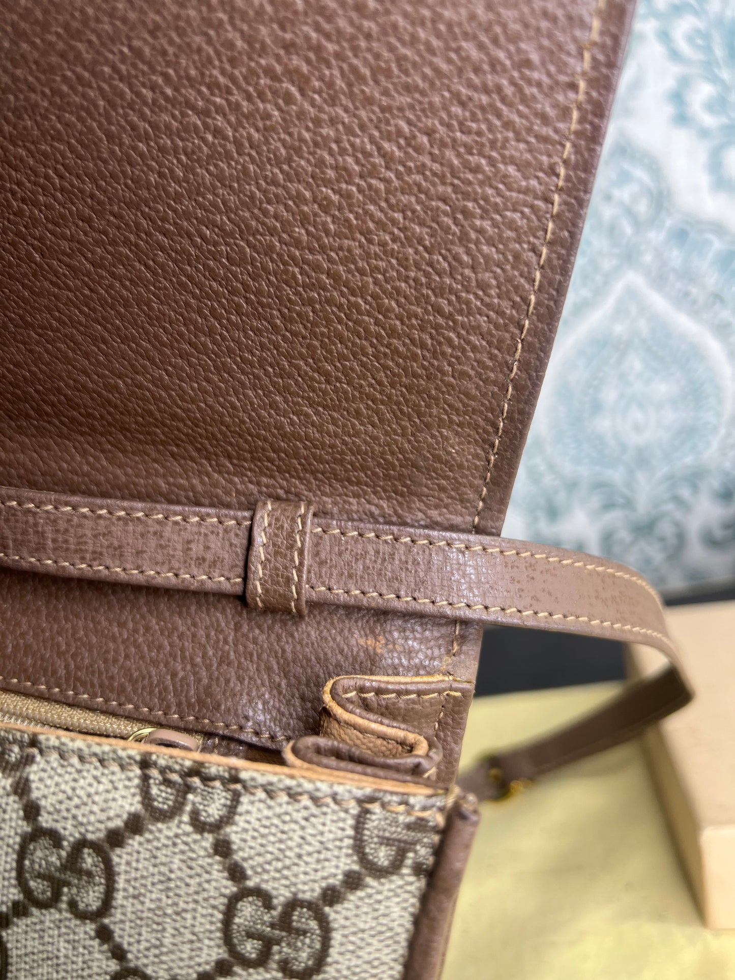 Gucci Supreme Vintage 2way Purse/Clutch