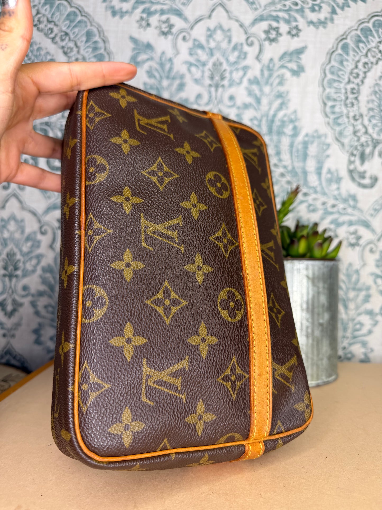 Louis Vuitton Compiegne 23
