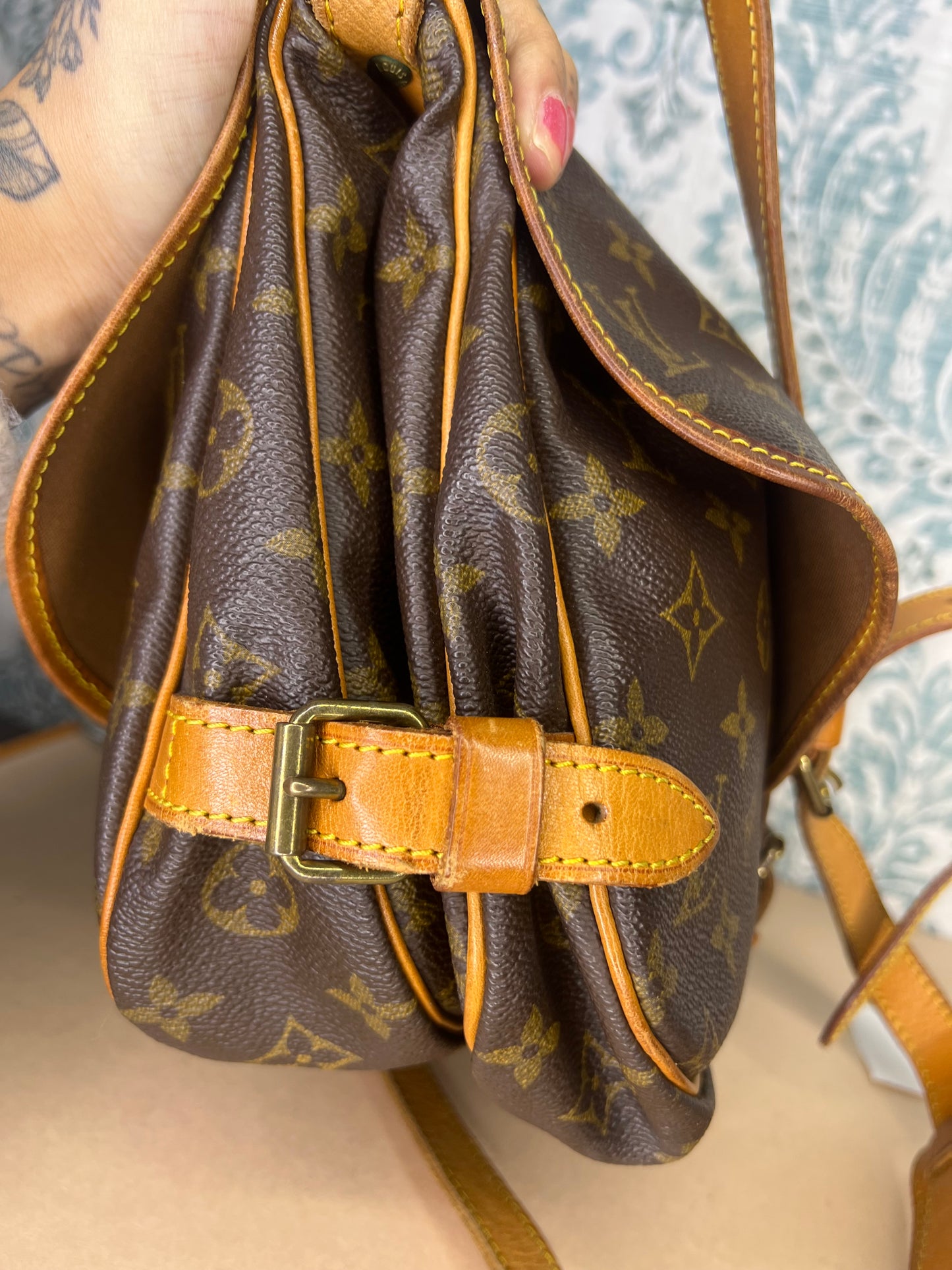 Louis Vuitton Saumur 30