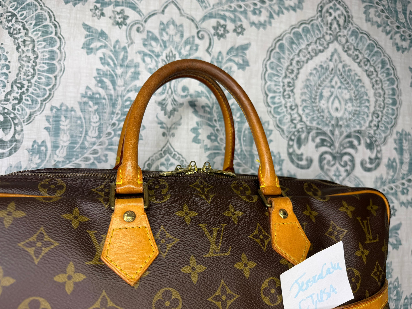 Louis Vuitton Porte Documents Voyage GM