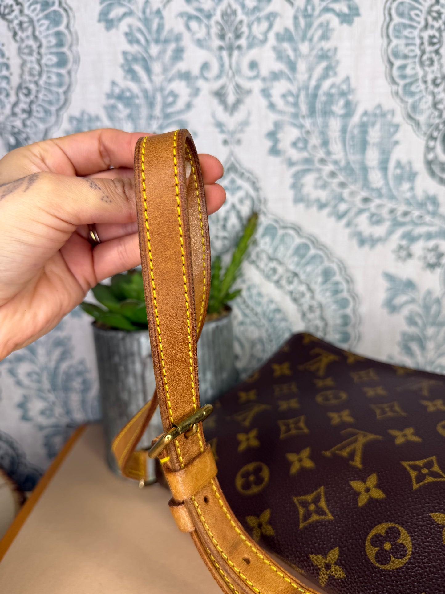 Louis Vuitton Musette Tango (short strap version)