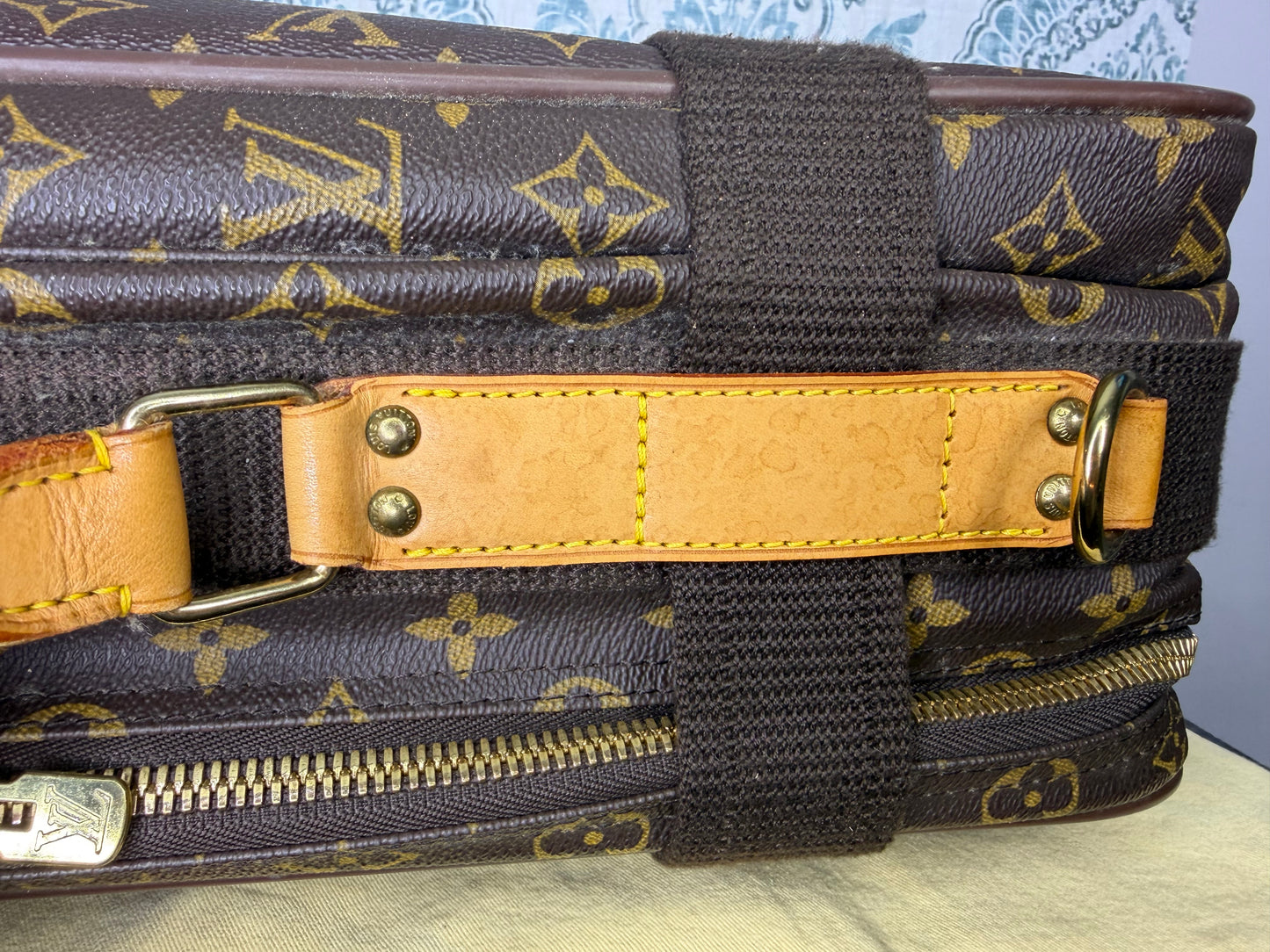 Louis Vuitton Satellite 53 Suit Case