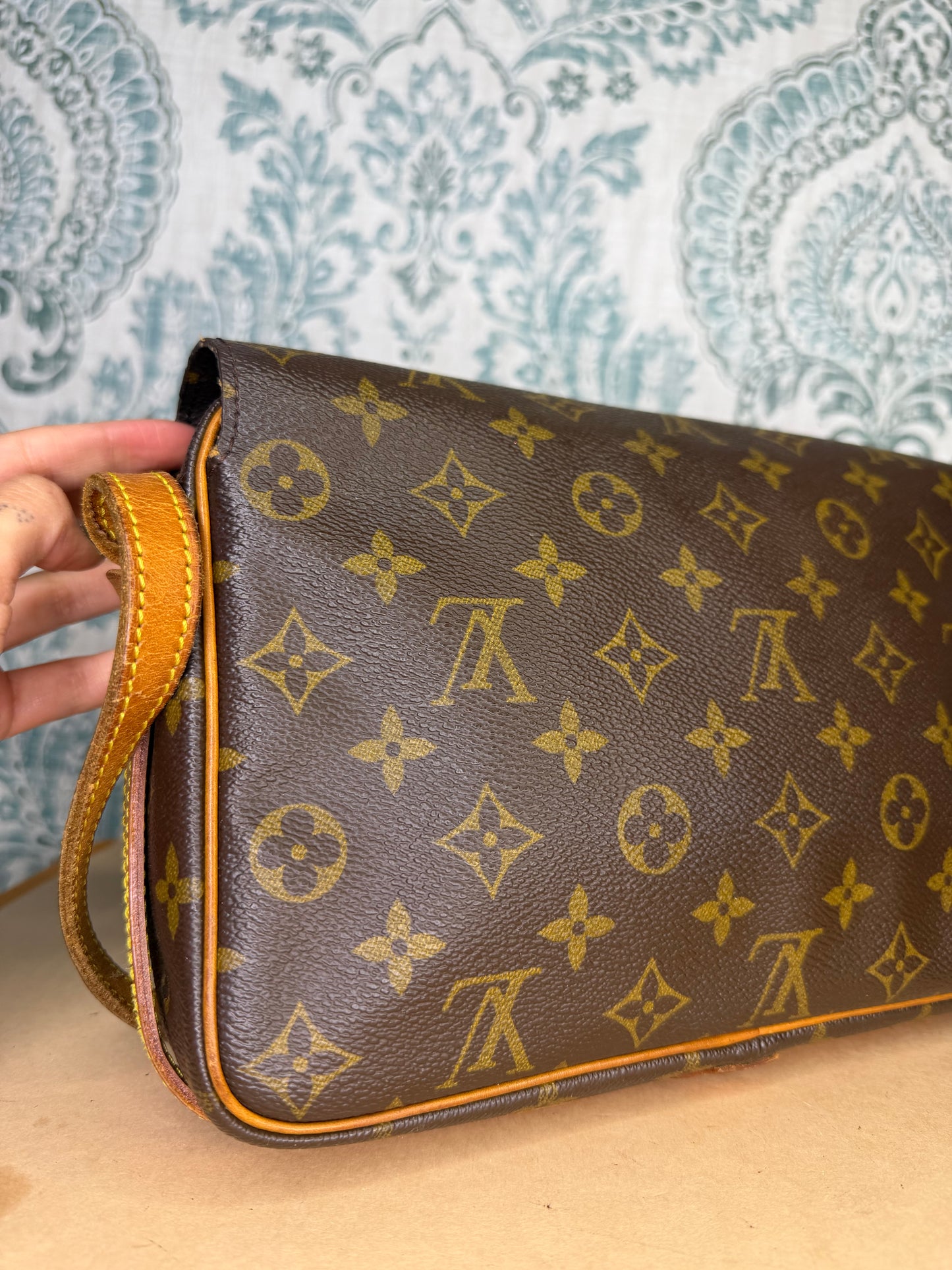 Louis Vuitton Saint Germain 27