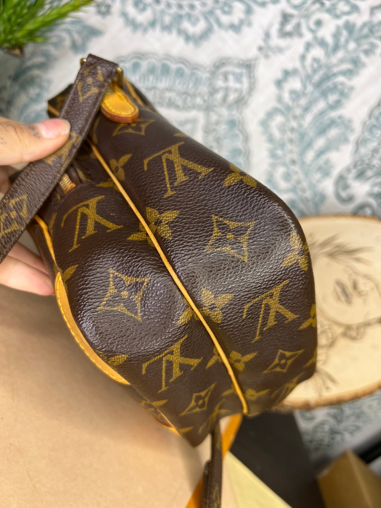 Louis Vuitton Amazon PM