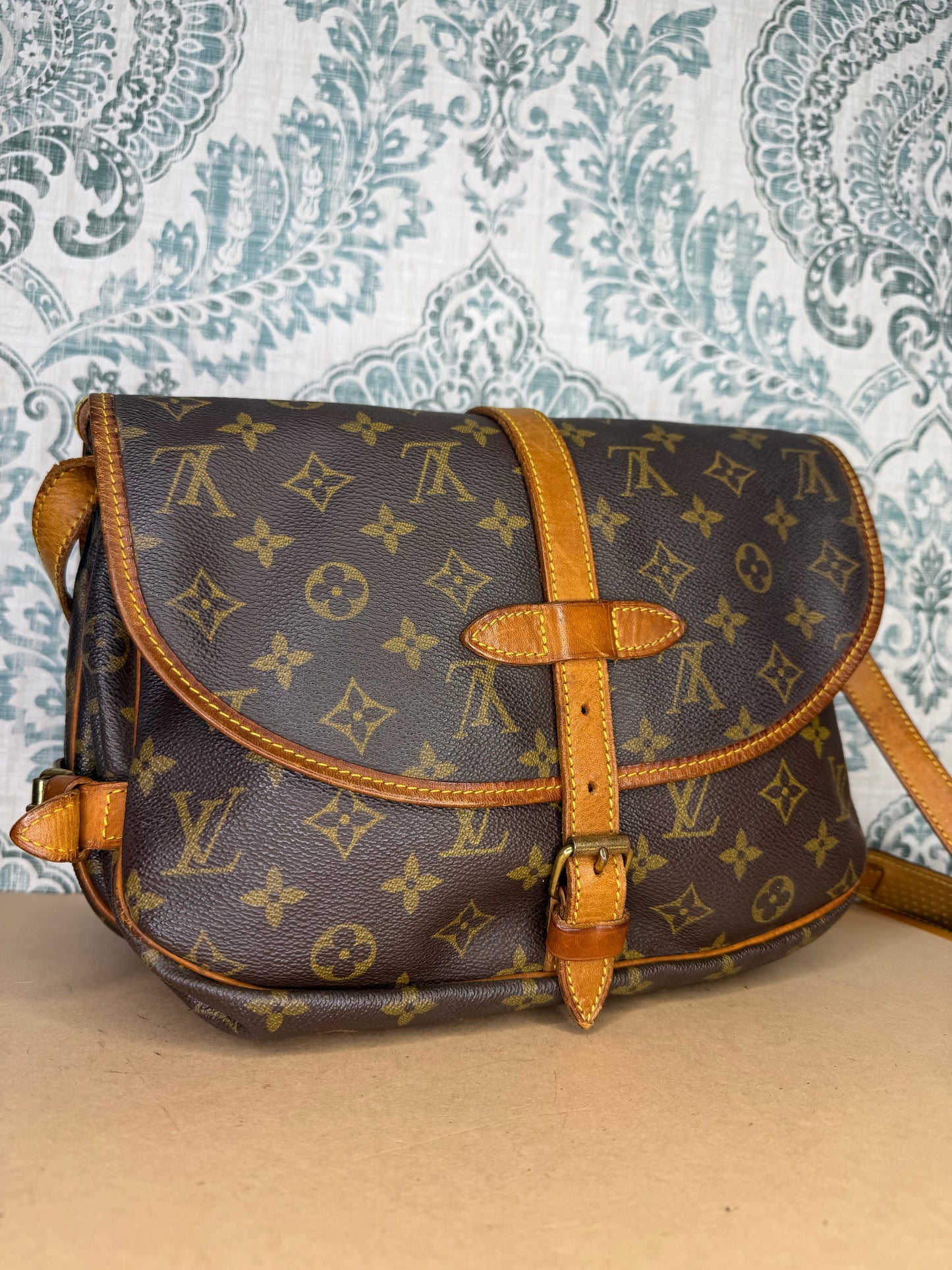 Louis Vuitton Saumur 30