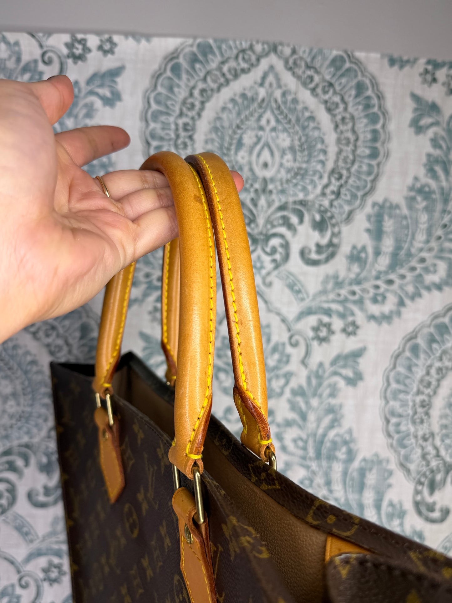 Louis Vuitton Sac Plat
