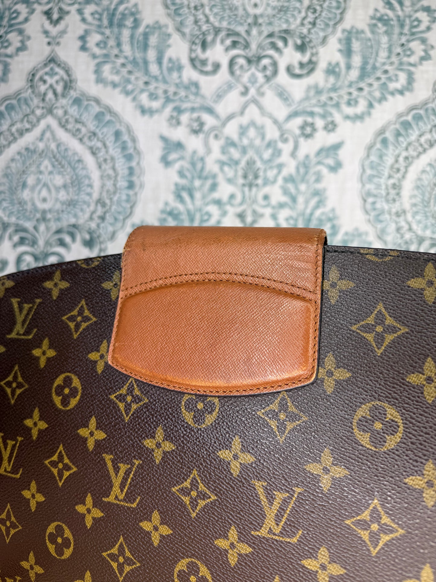 Louis Vuitton Courcelles