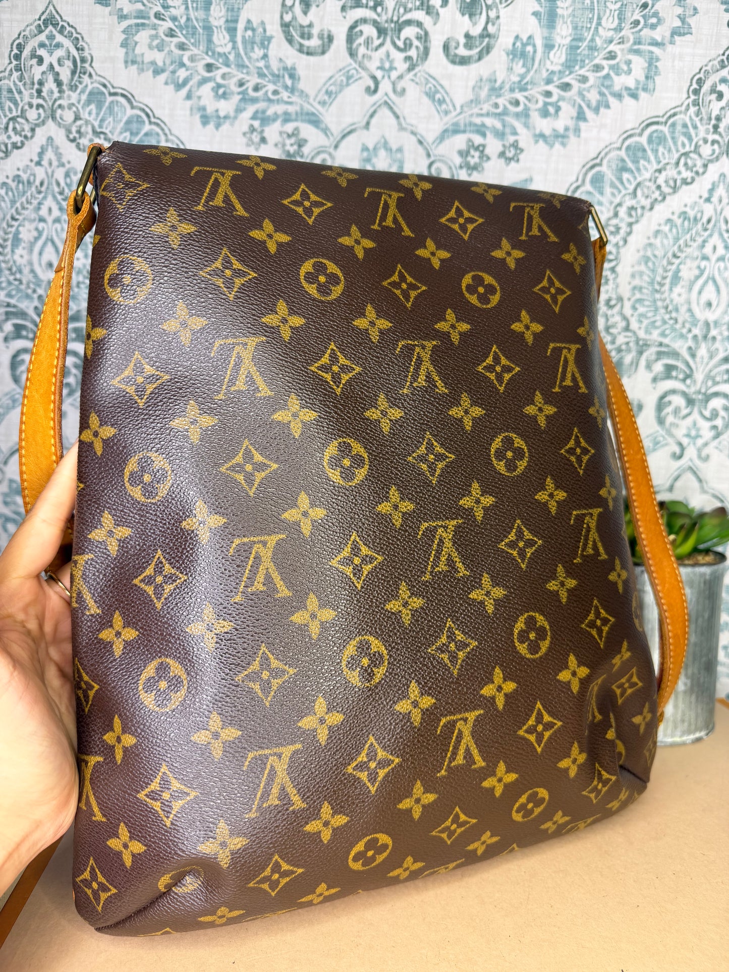 Louis Vuitton Musette Salsa GM