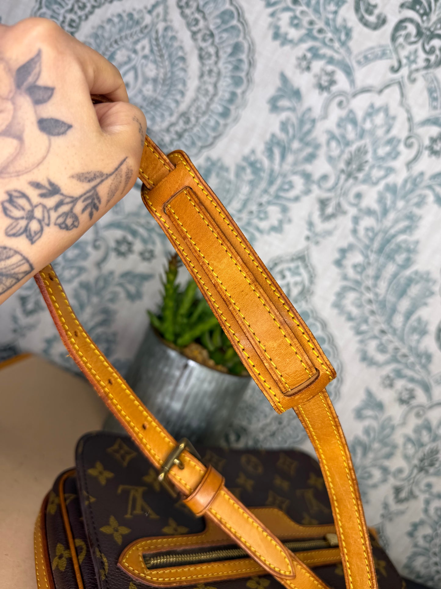 Louis Vuitton Saint Germain 24
