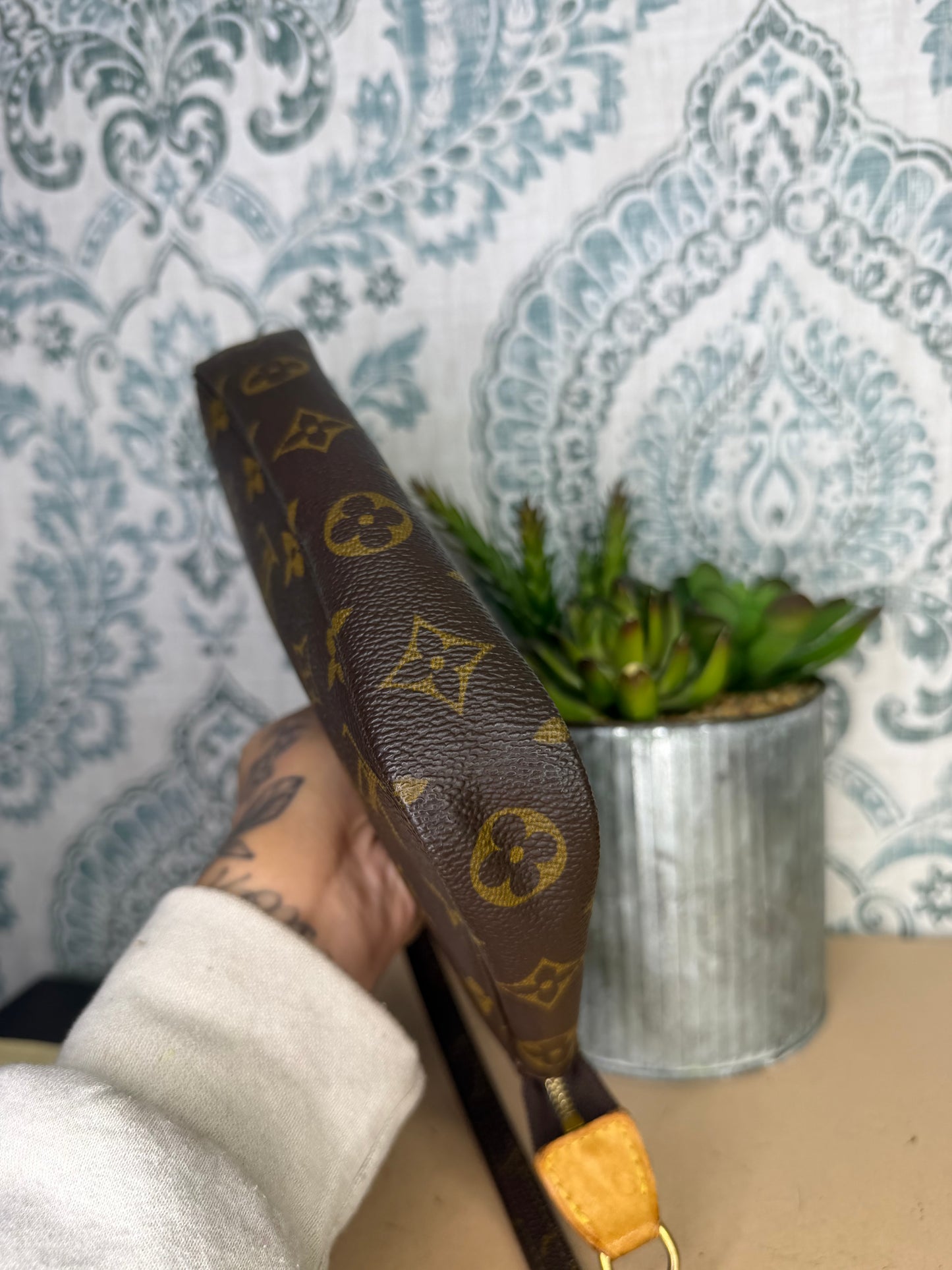 Louis Vuitton Pochette Accessories with Monogram Strap