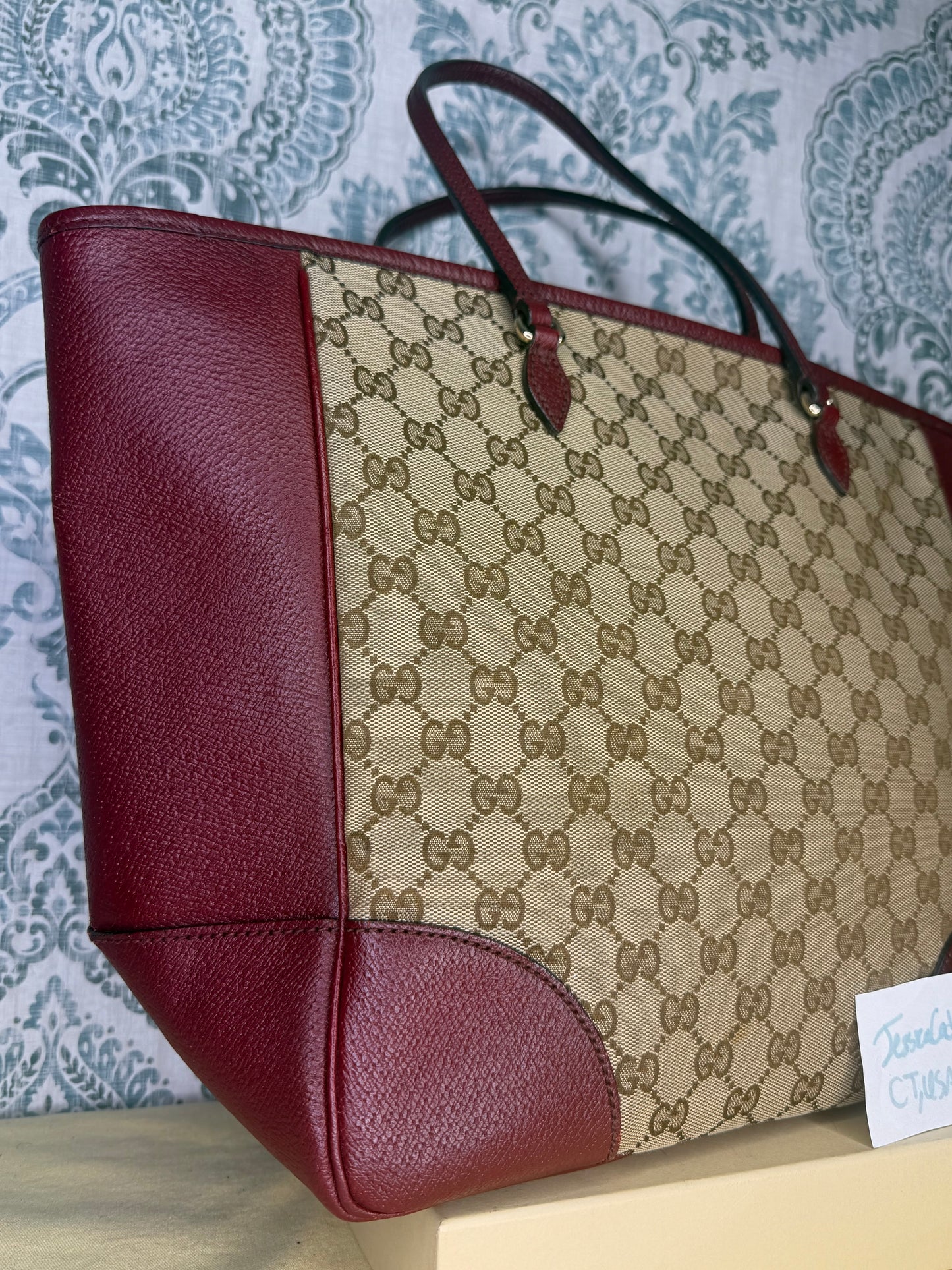 Gucci Medium Bree Zippered Tote
