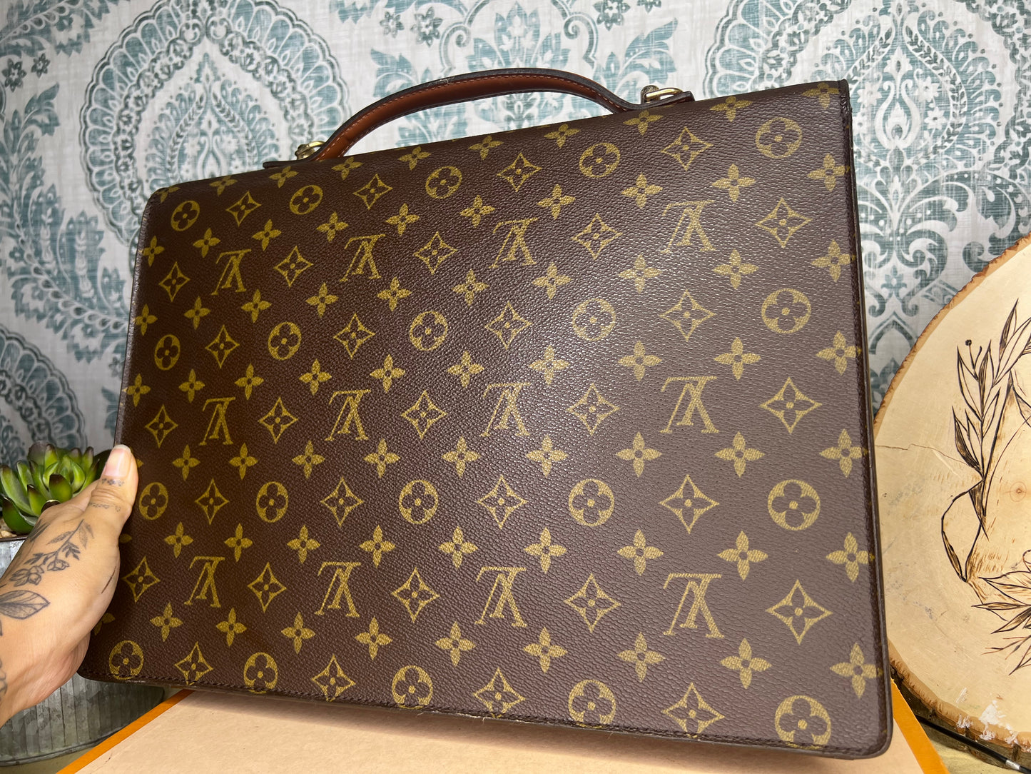 Louis Vuitton Porte Documents Bandouliere