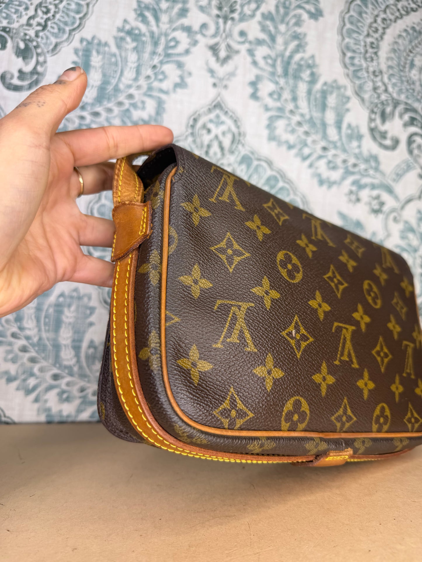 Louis Vuitton Saint Germain 24