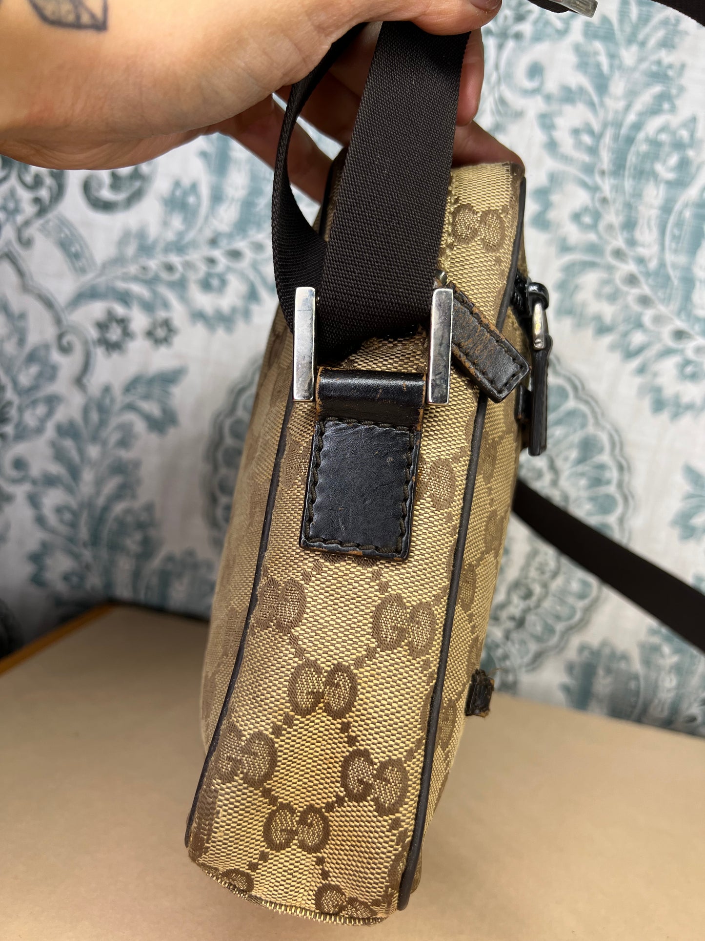 Gucci Mini Mesesenger Bag Crossbody