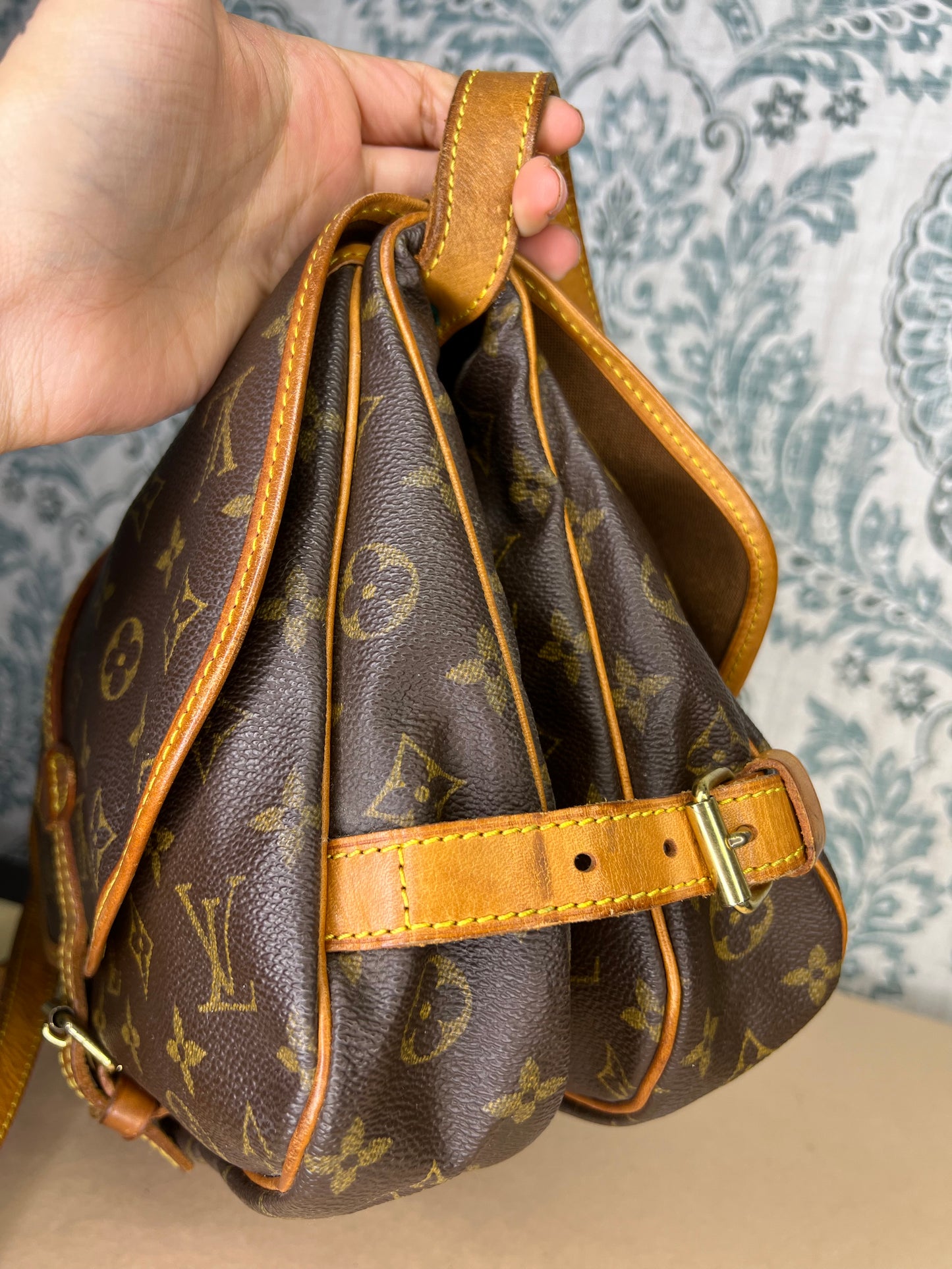 Louis Vuitton Saumur 30