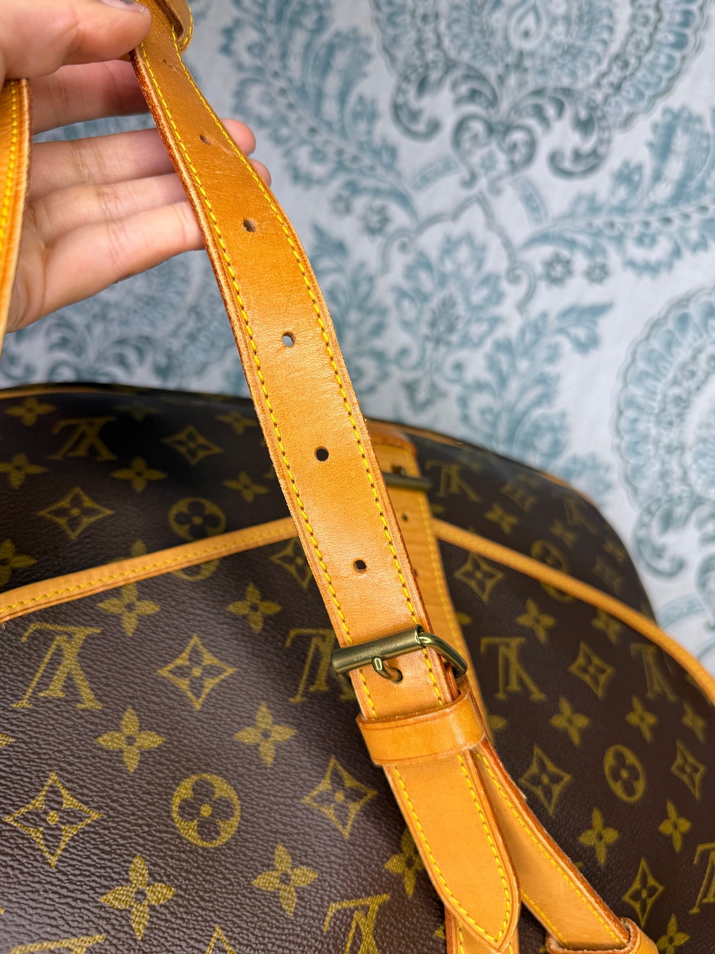 Louis Vuitton Saumur 35