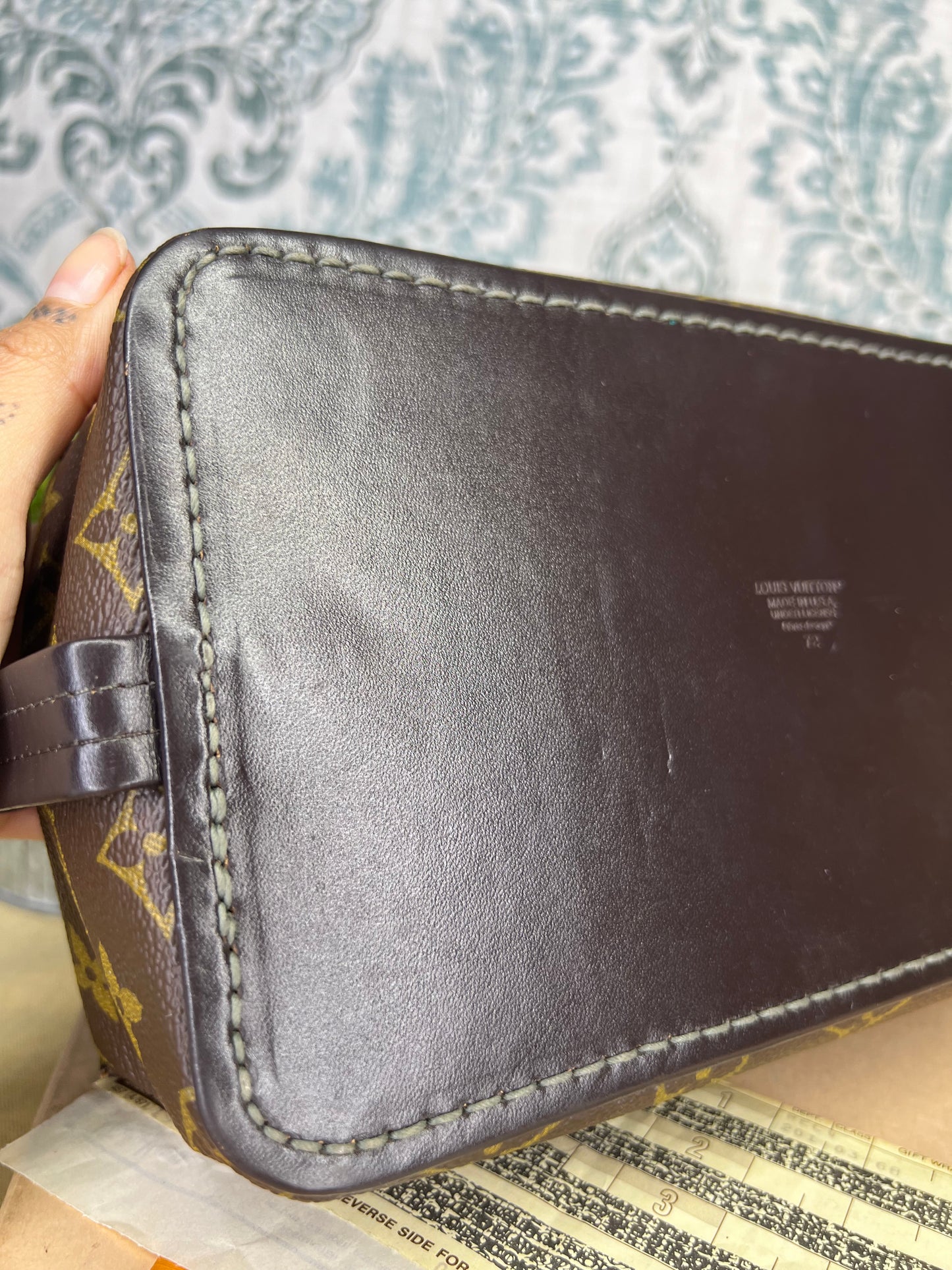 Louis Vuitton Toiletry / Dopp Kit