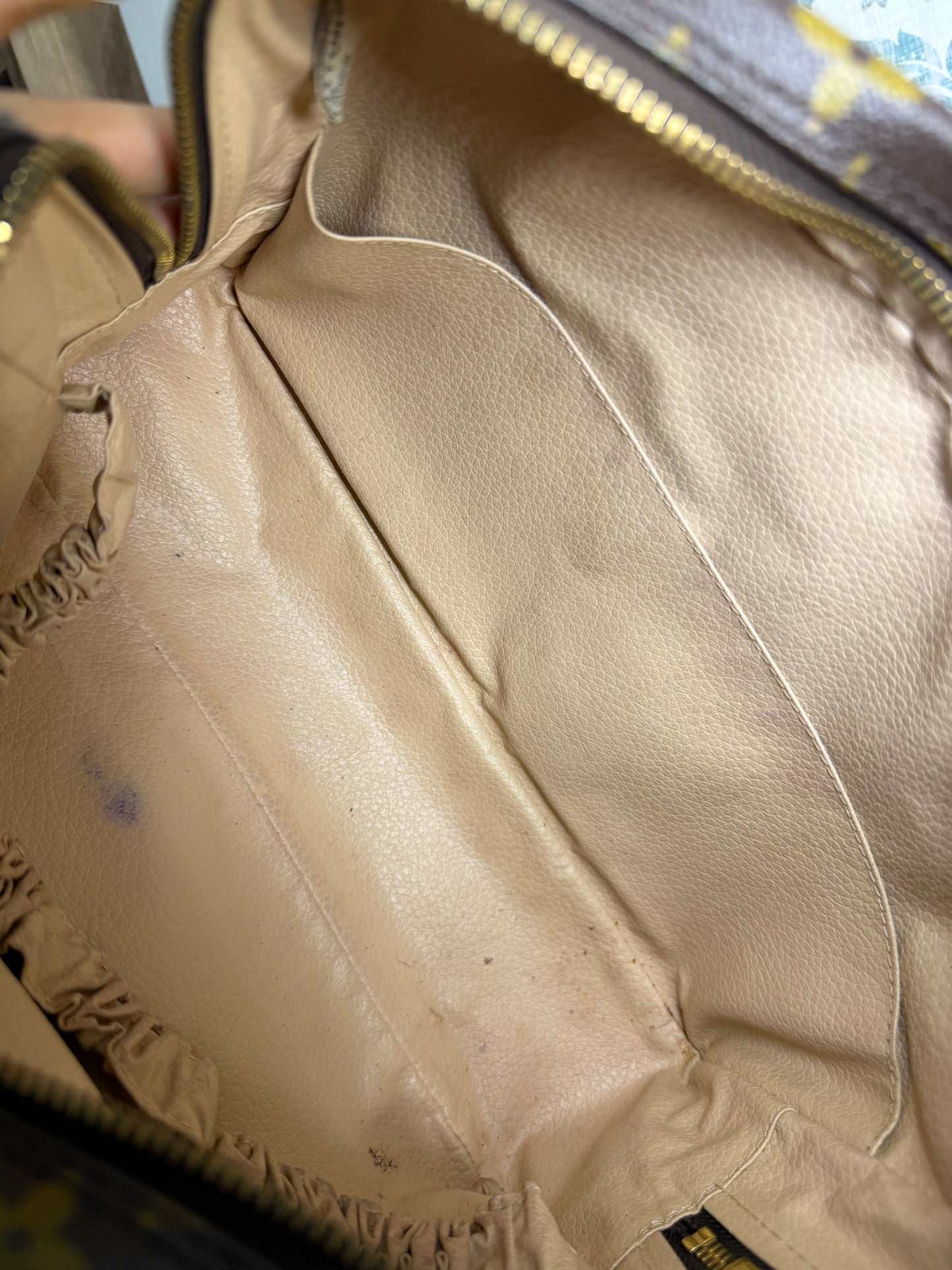 Louis Vuitton Trousse 28