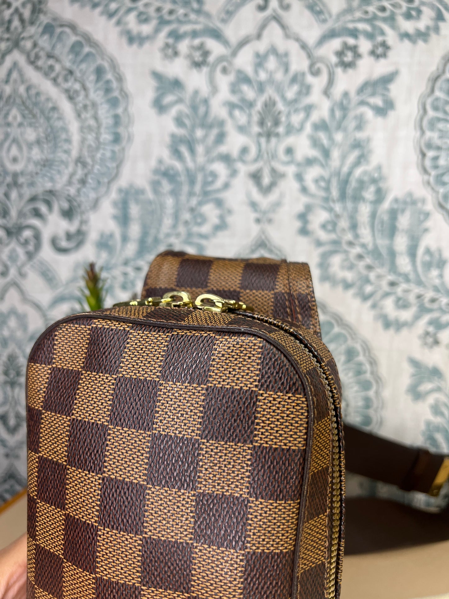 Louis Vuitton Geronimo Sling Bag