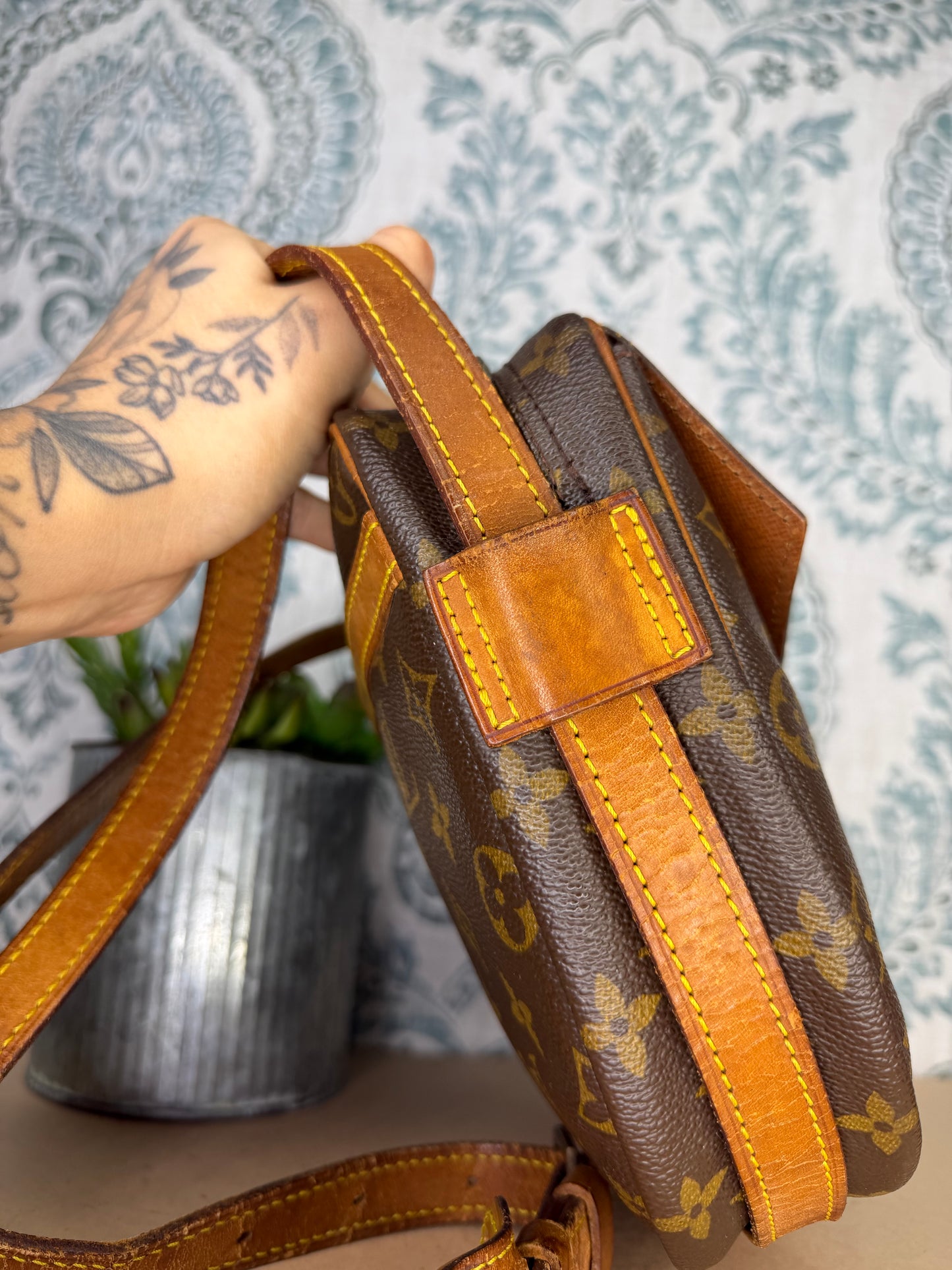 Louis Vuitton Jeune Fille GM (needs repair)