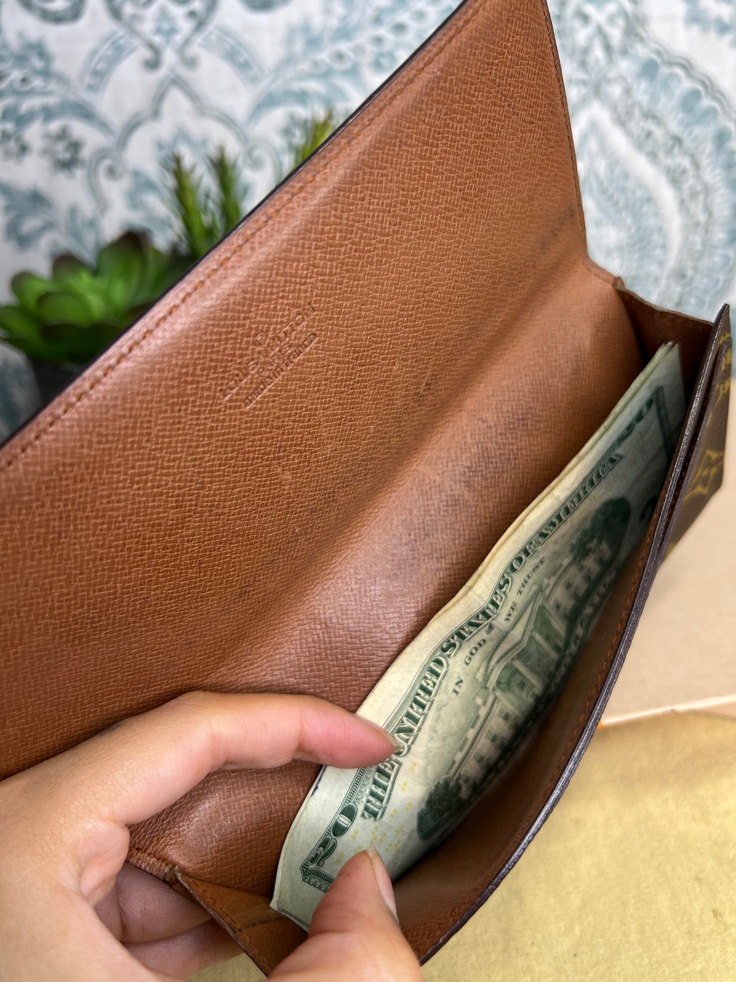 Louis Vuitton Porte 3 Yen Wallet