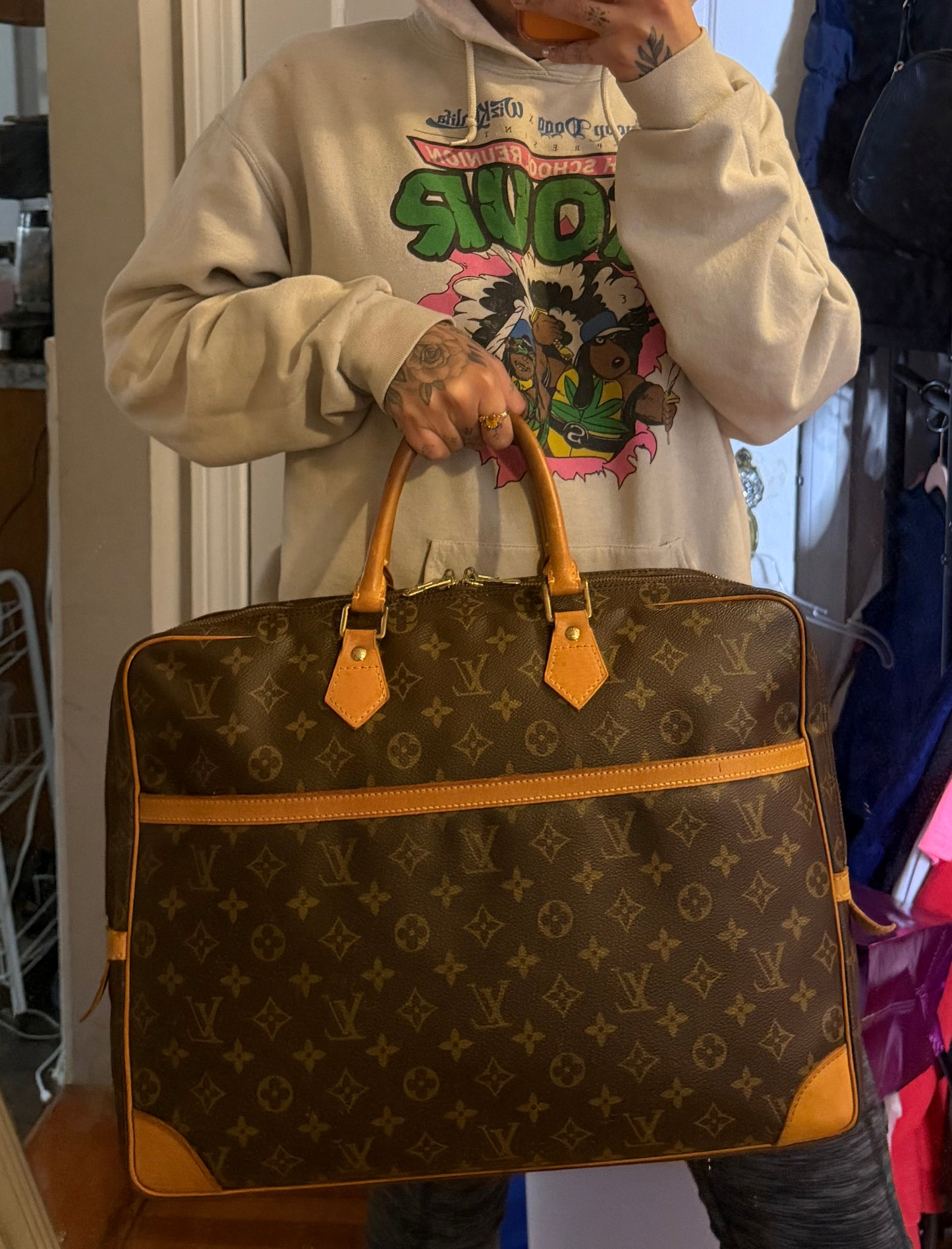 Louis Vuitton Porte Documents Voyage GM