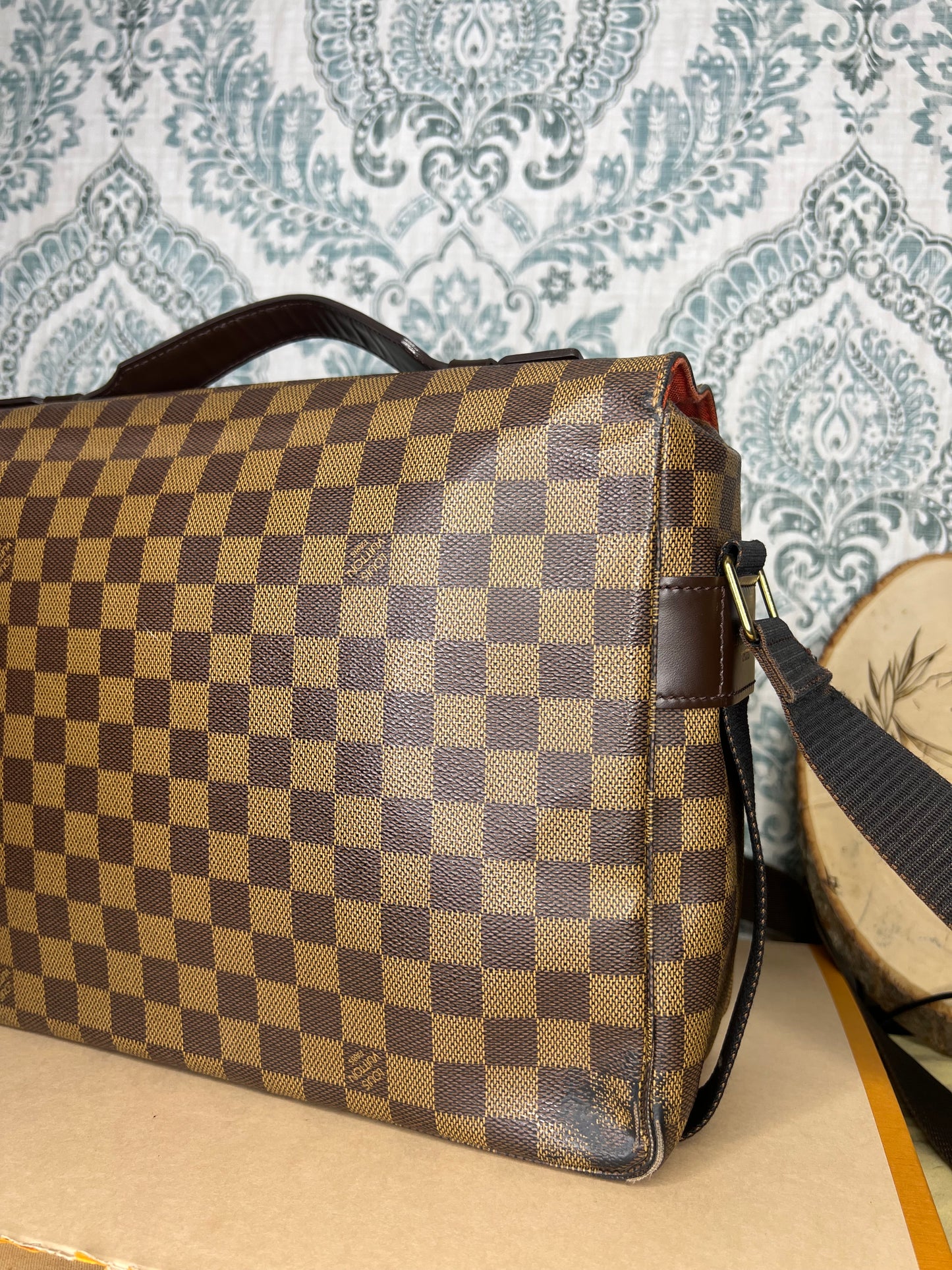 Louis Vuitton Broadway Messenger