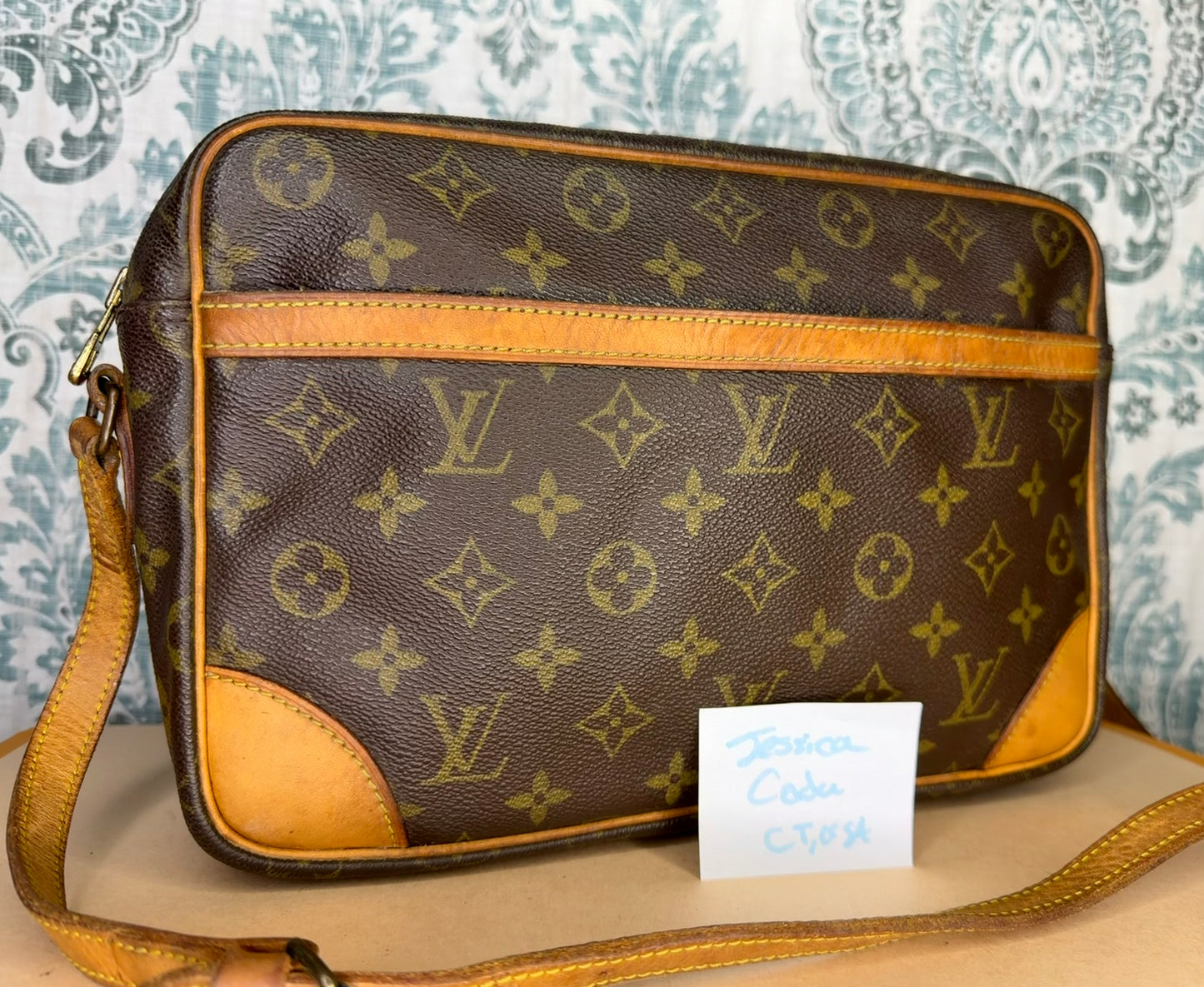 Louis Vuitton Trocadero 30