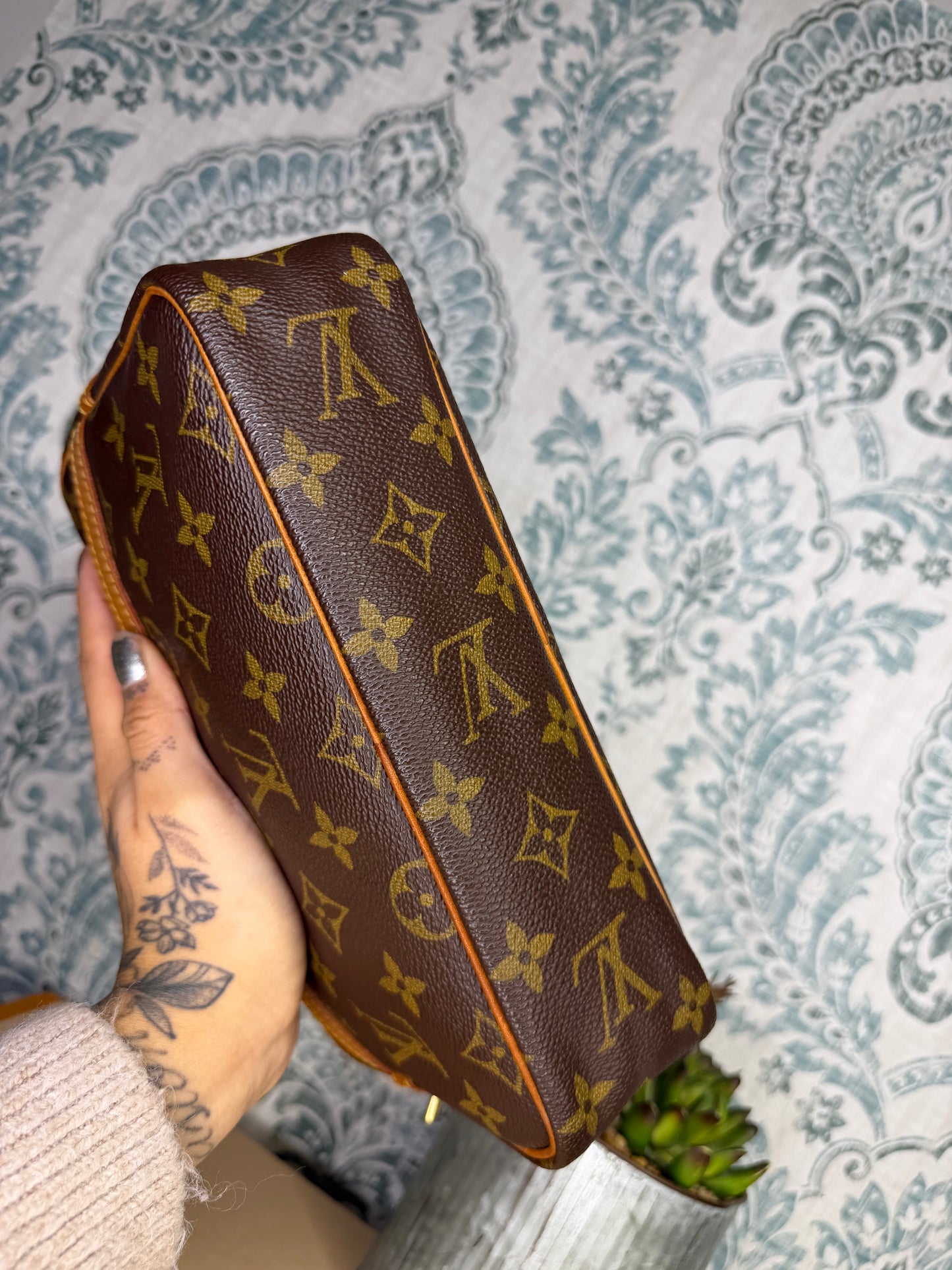 Louis Vuitton Compiegne 23