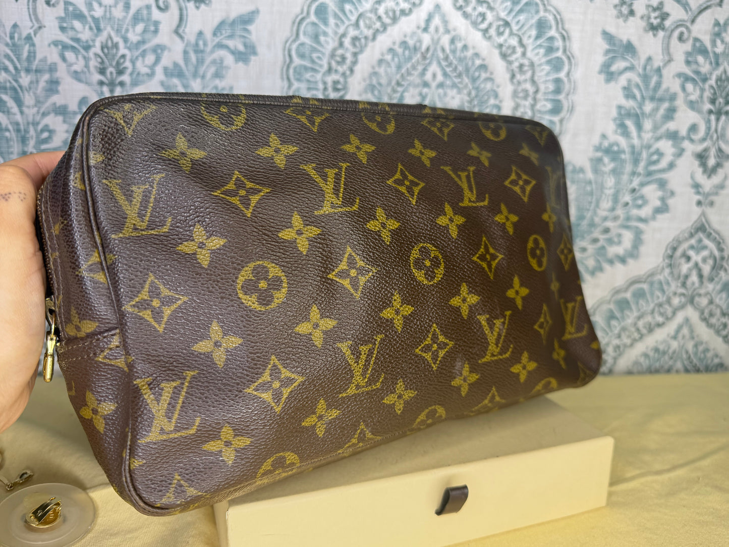 Louis Vuitton Trousse 28
