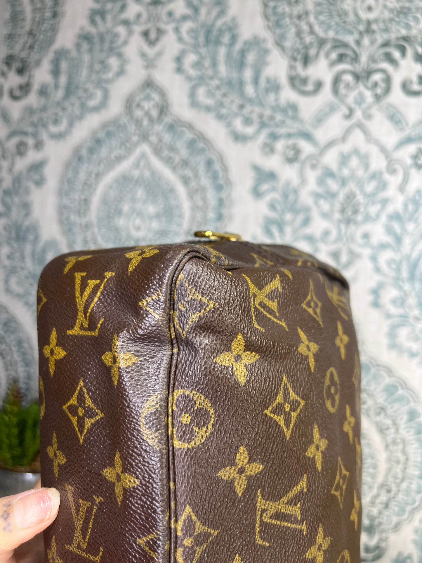 Louis Vuitton Trousse 28