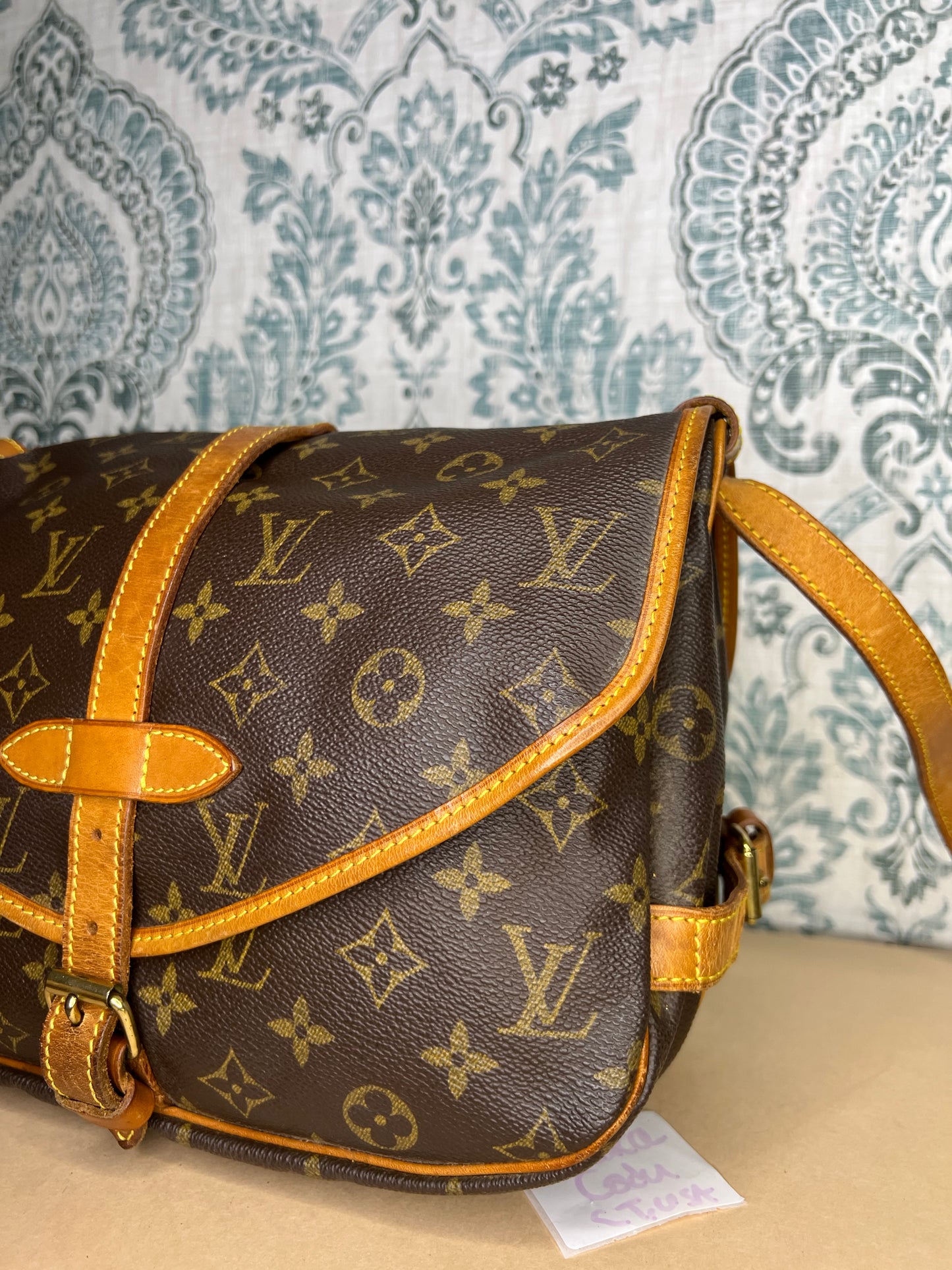 Louis Vuitton Saumur 30