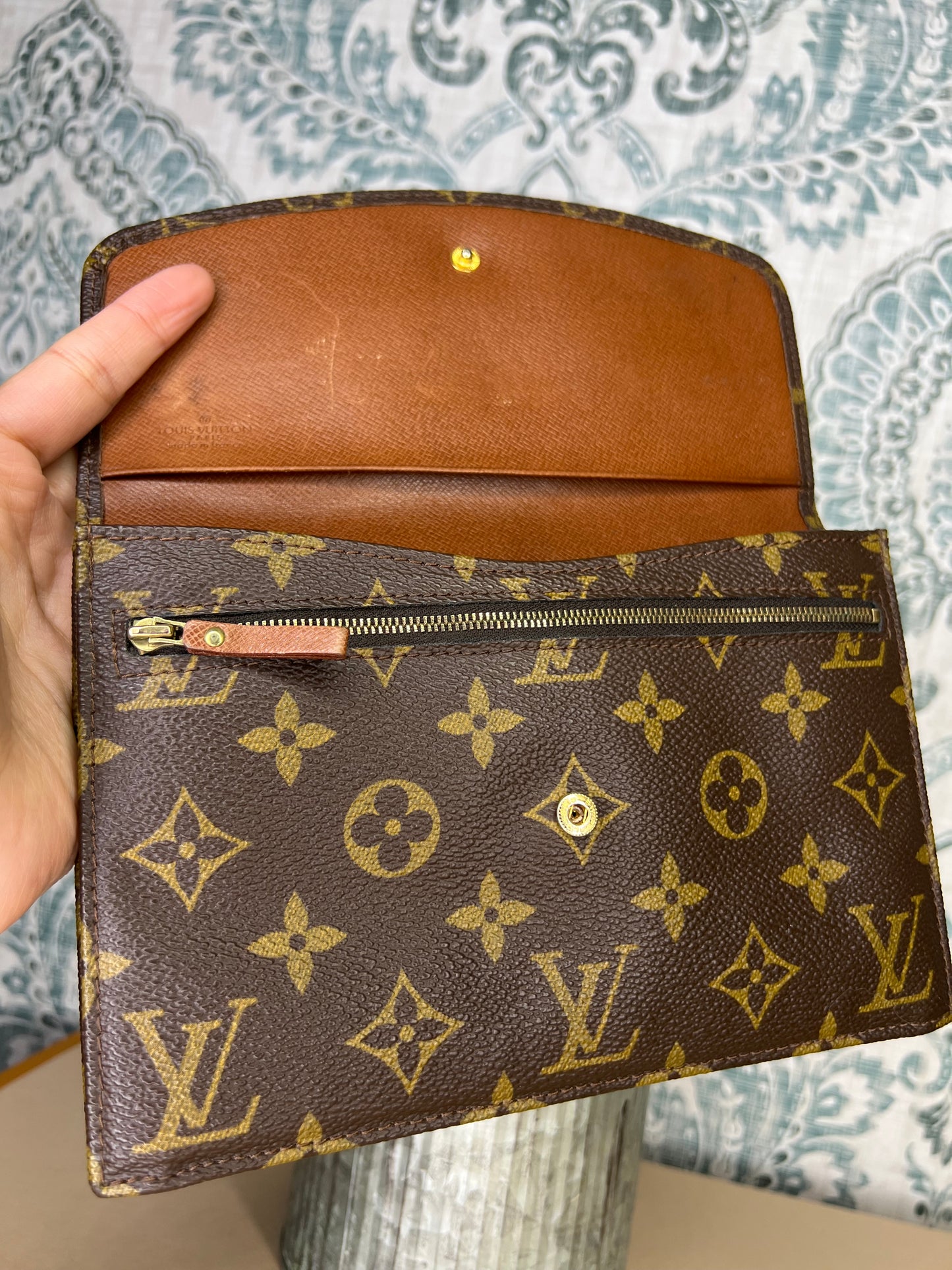Louis Vuitton Rabat 20 Clutch