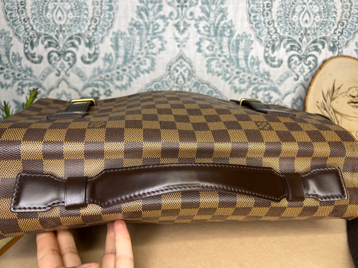 Louis Vuitton Broadway Messenger