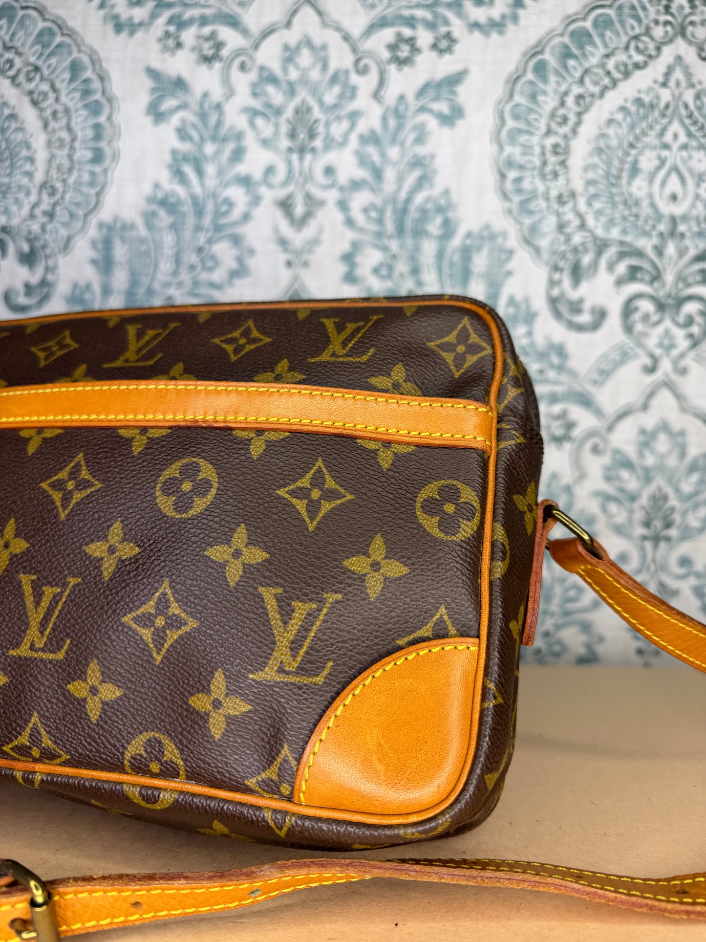 Louis Vuitton Trocadero 27