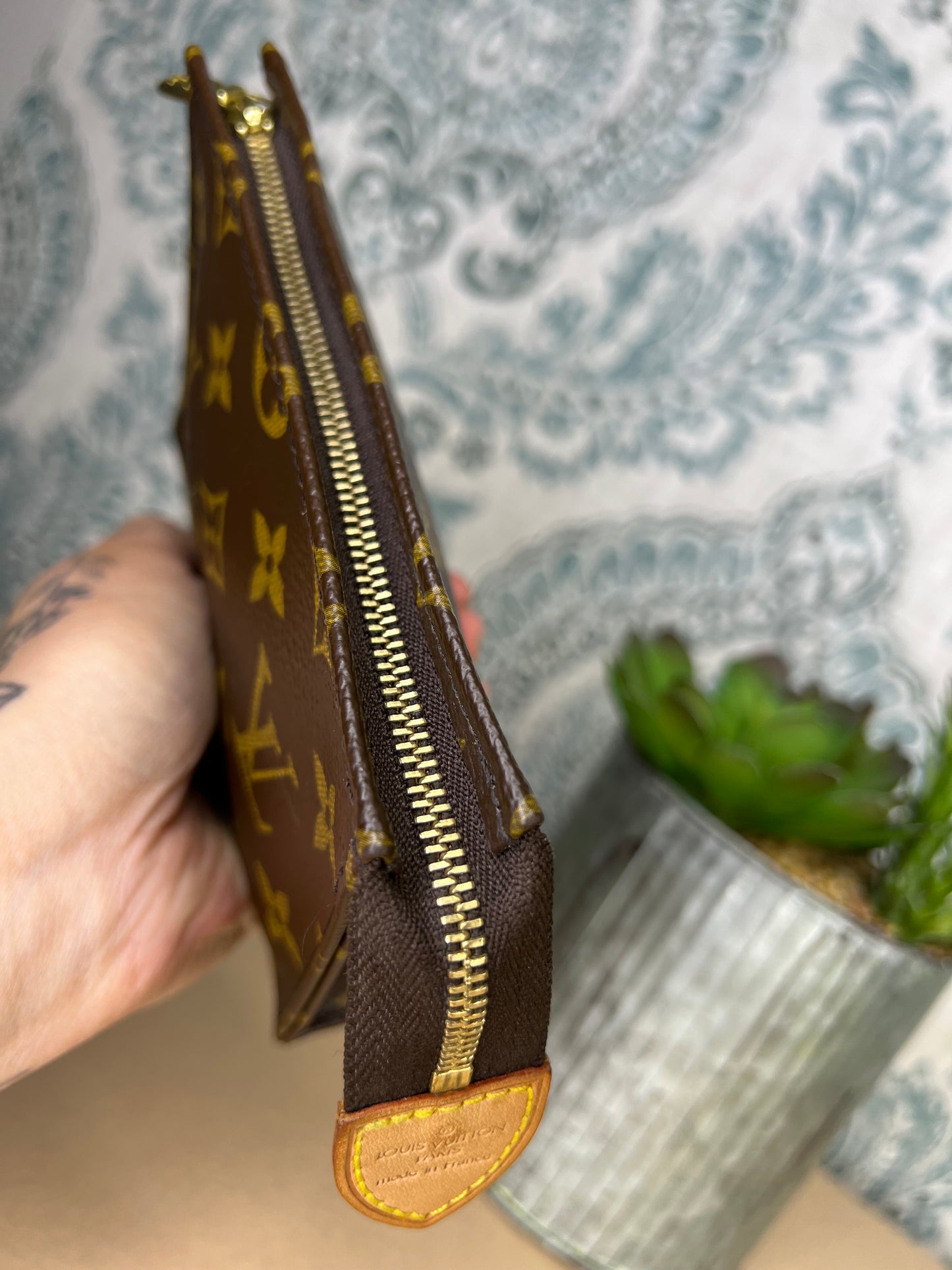 Louis Vuitton Toiletry 15