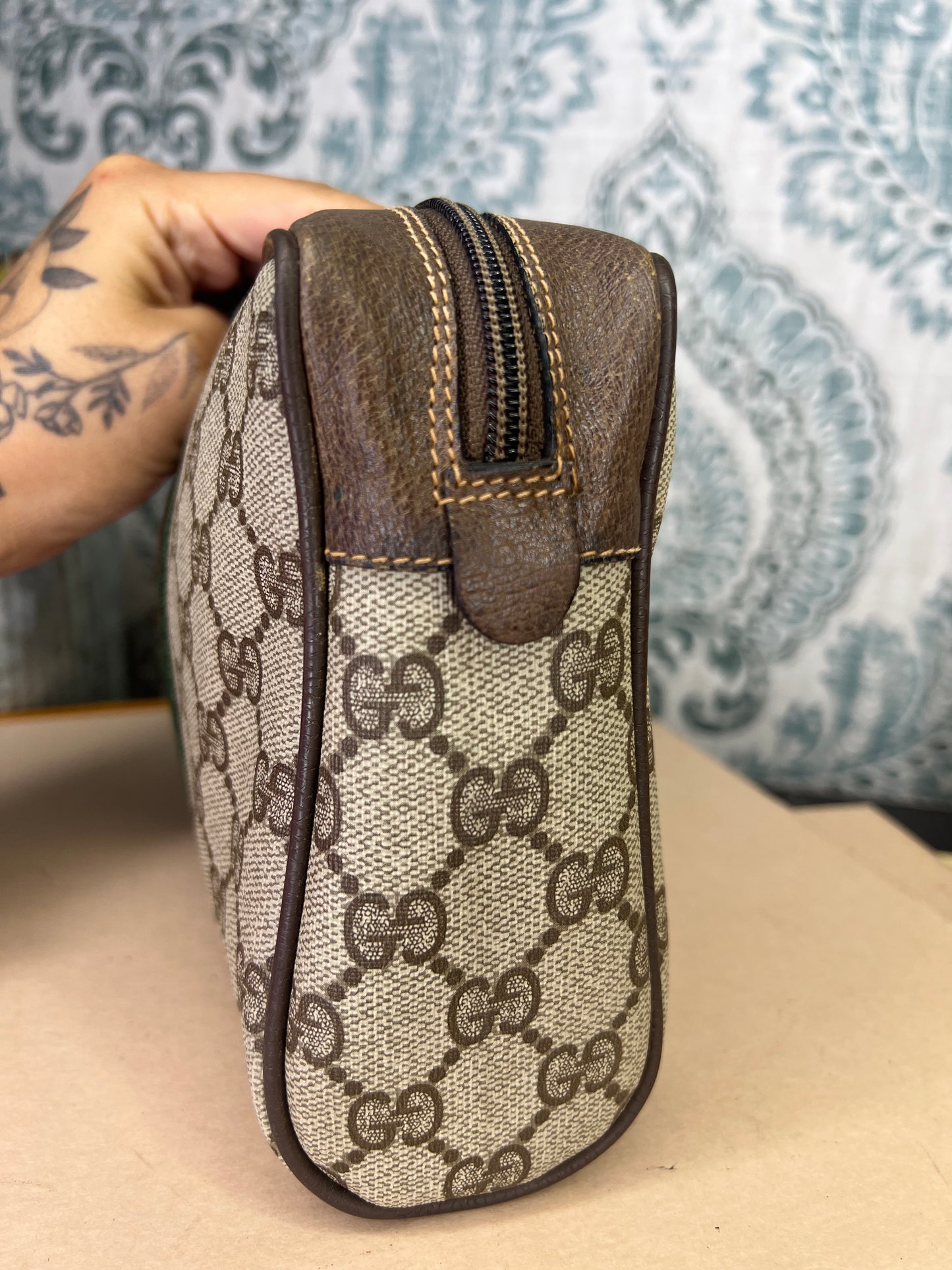 Gucci Supreme Brown Sherry Line Pouch