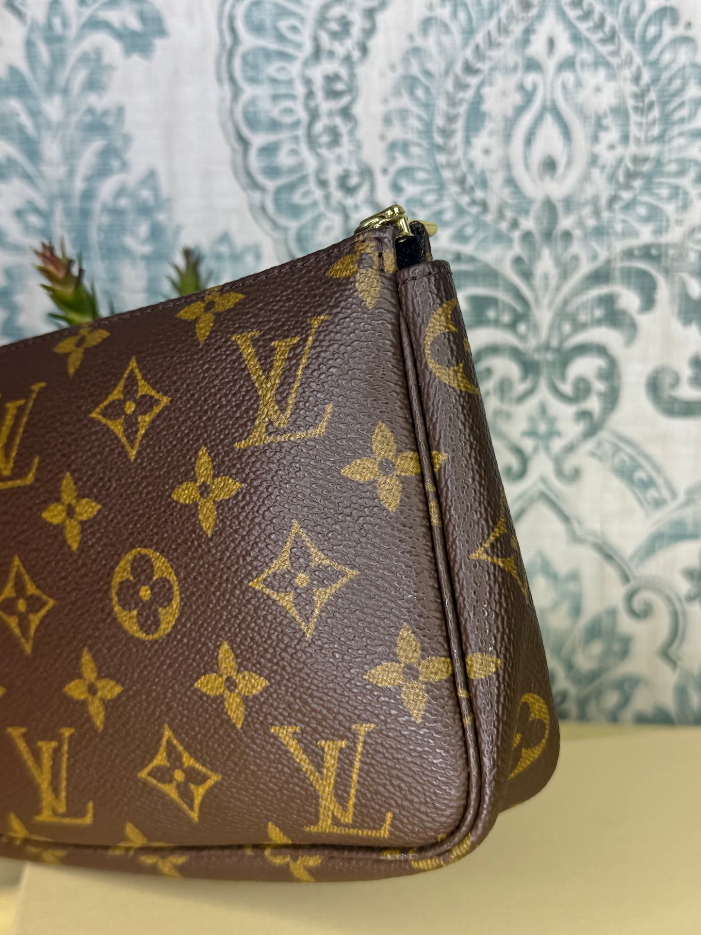 Louis Vuitton Pochette Accessories