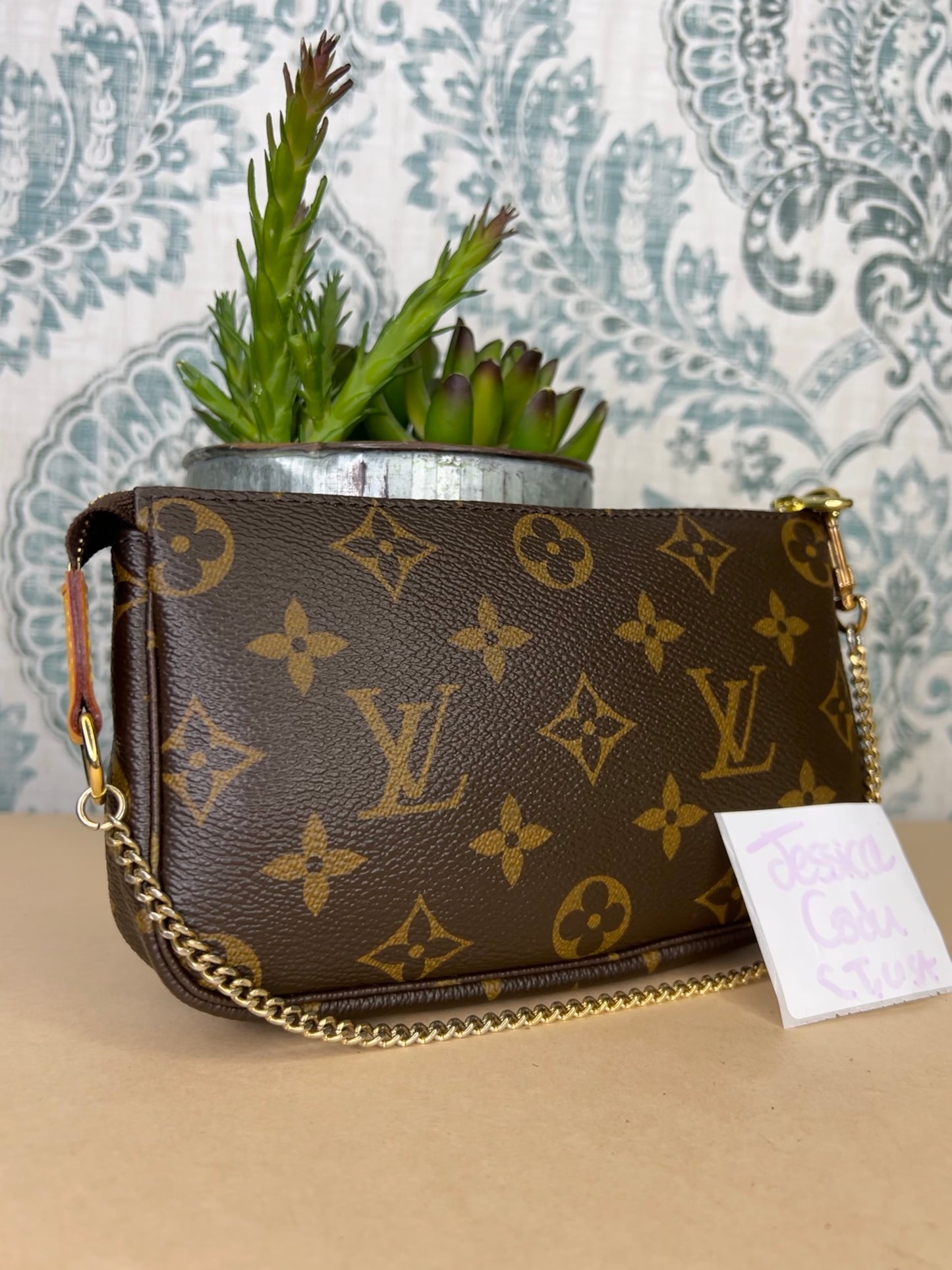 Louis Vuitton Monogram Bucket Pochette